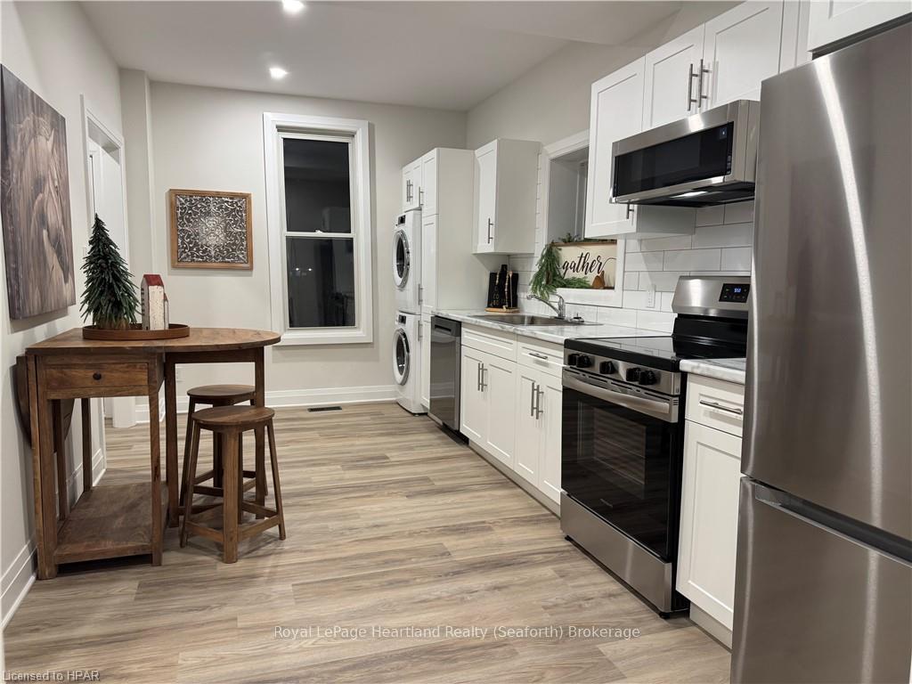 Photo 6 of 42 George Street E, Huron East, Seaforth — HOMEH