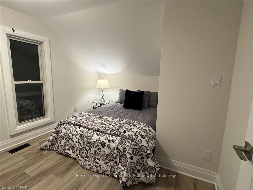 Photo 21 of 42 George Street E, Huron East, Seaforth — HOMEH