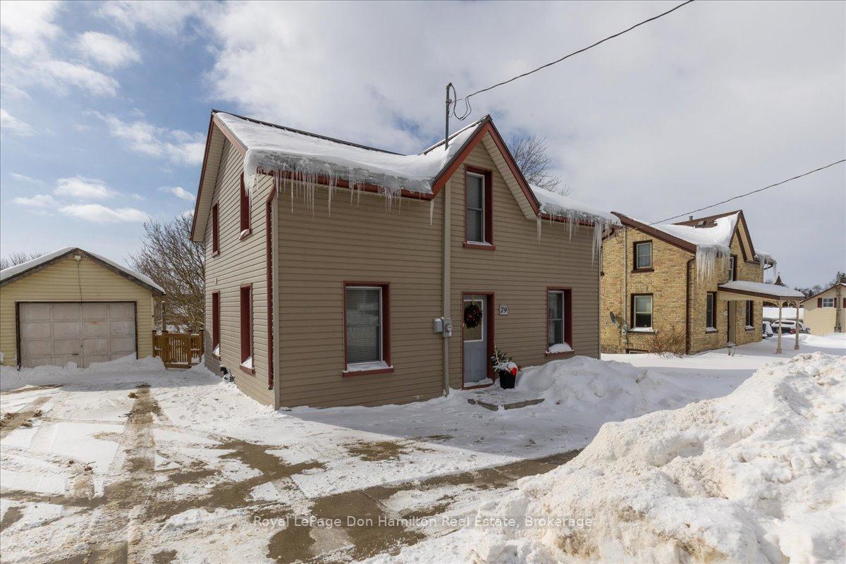 Photo 2 of 79 Main Street E, Mapleton, Rural Mapleton — HOMEH