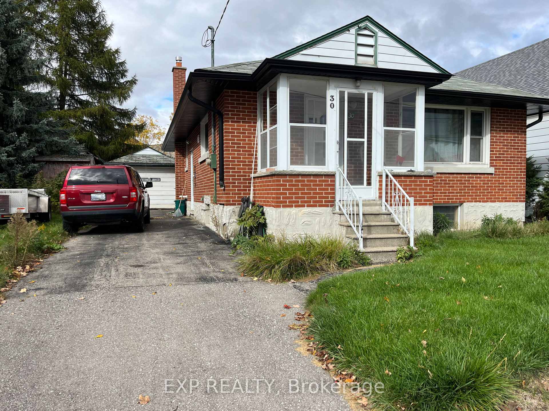 Photo 4 of 30 Stewart Street, Kitchener — HOMEH