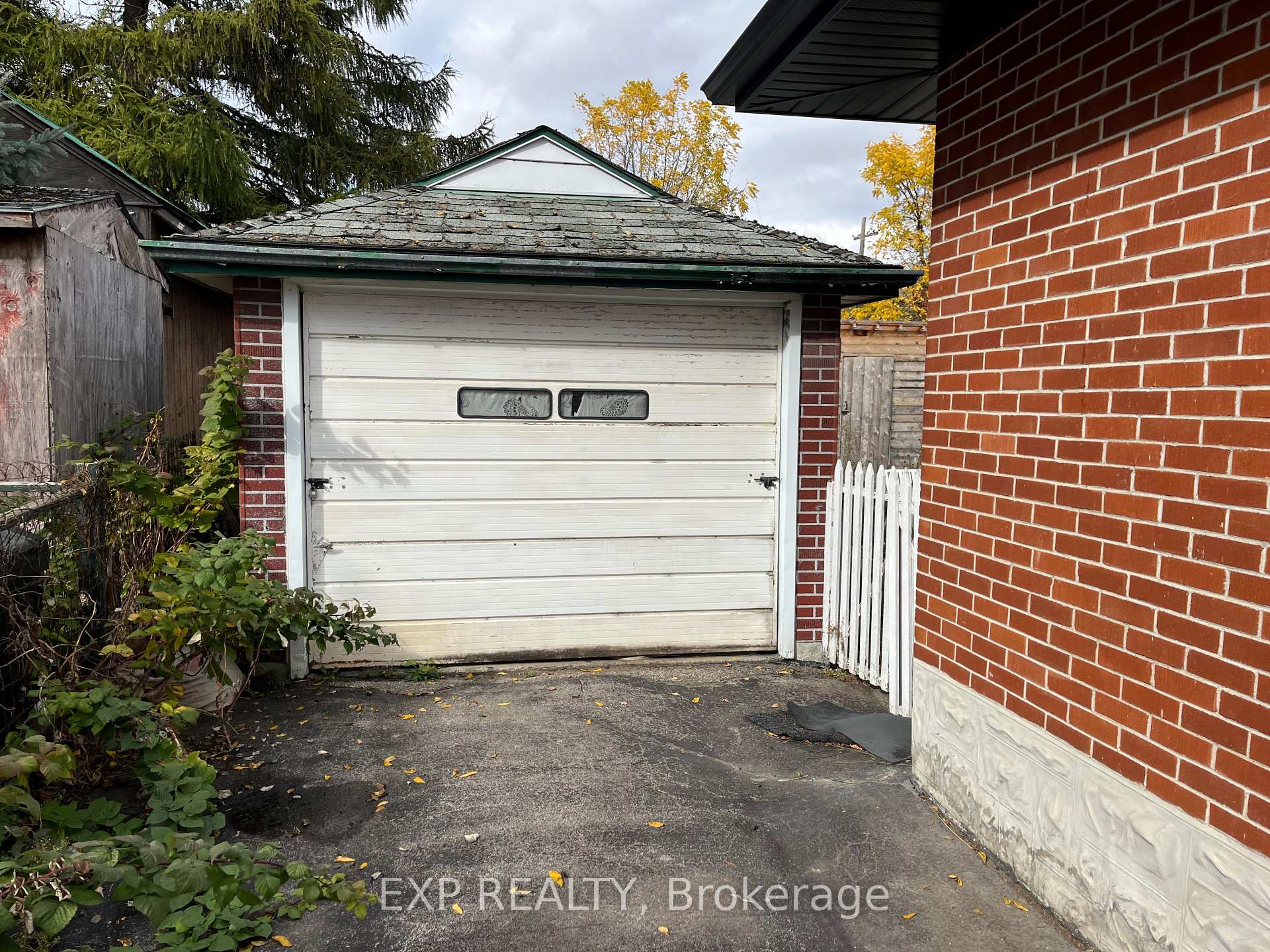 Photo 6 of 30 Stewart Street, Kitchener — HOMEH