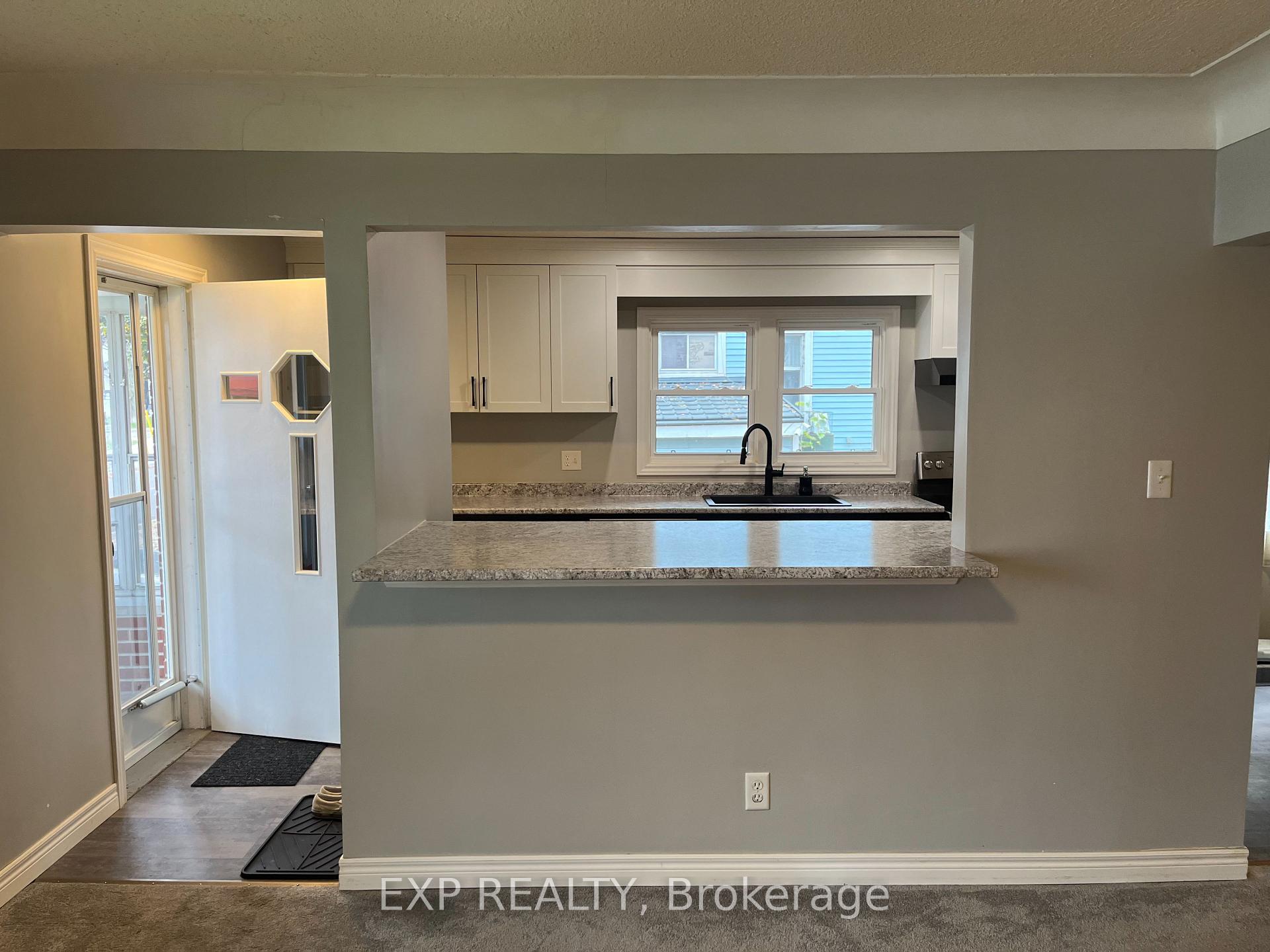 Photo 11 of 30 Stewart Street, Kitchener — HOMEH