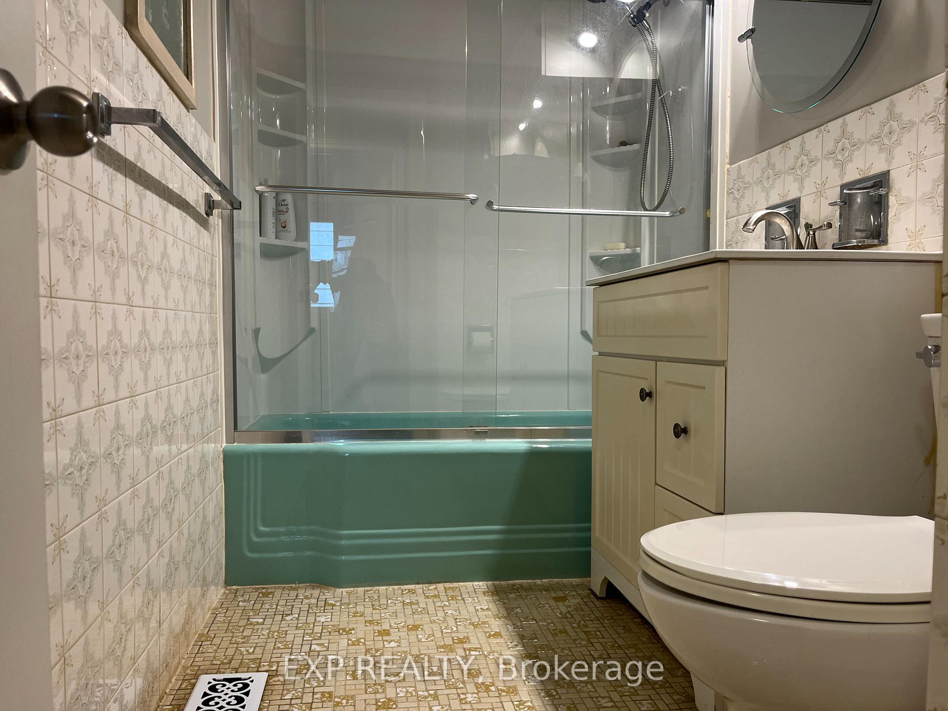 Photo 20 of 30 Stewart Street, Kitchener — HOMEH