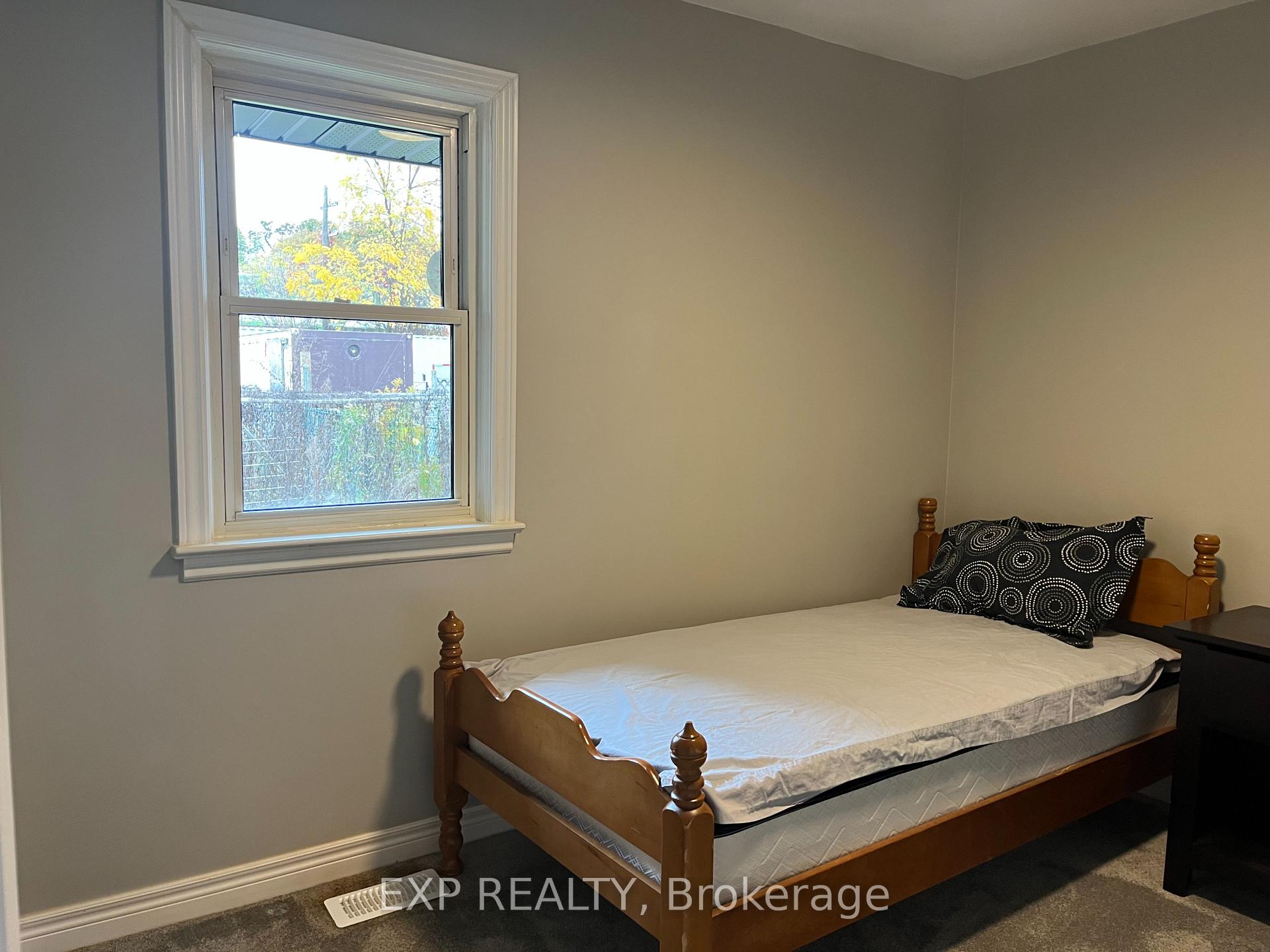 Photo 21 of 30 Stewart Street, Kitchener — HOMEH