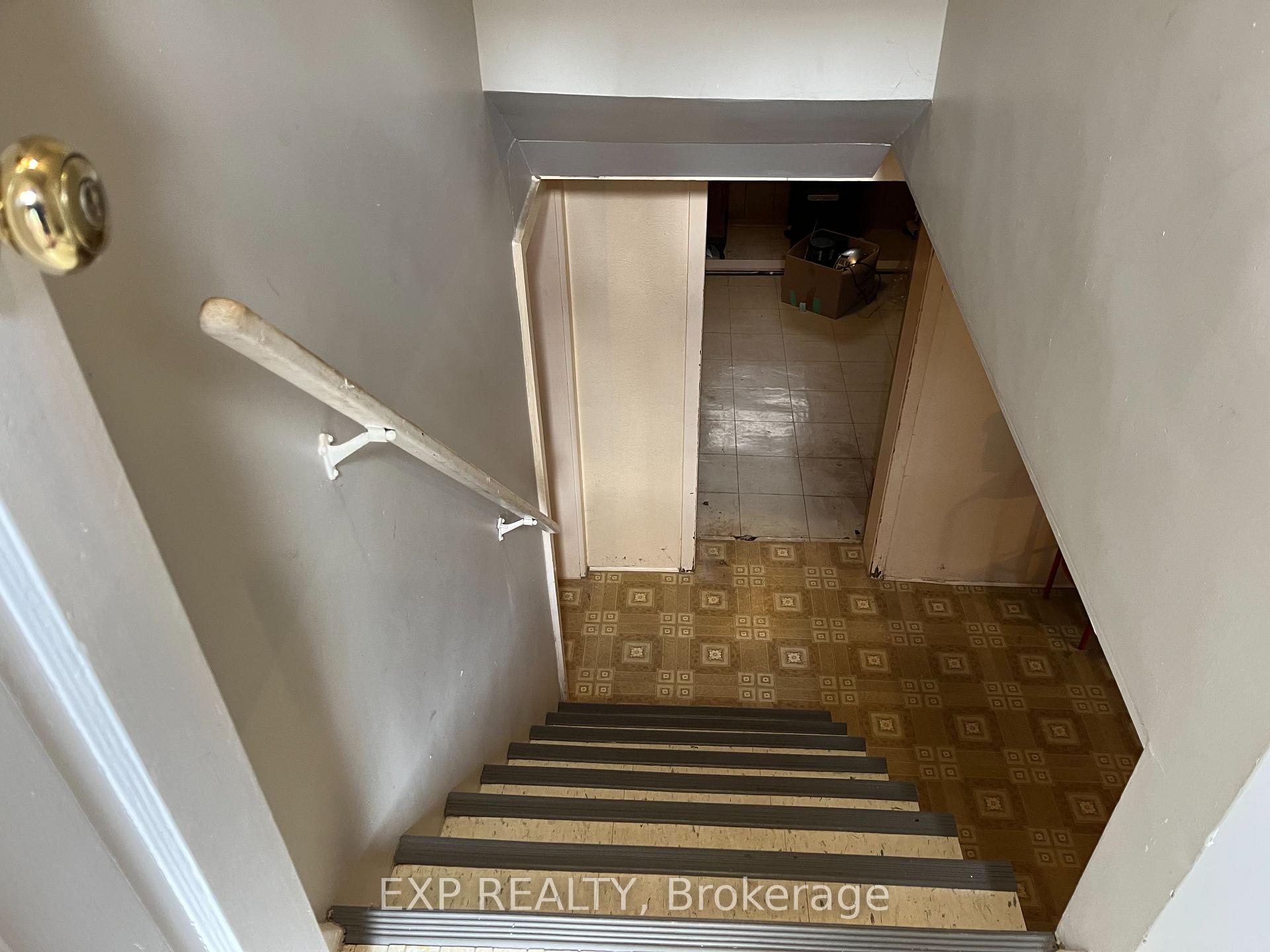 Photo 27 of 30 Stewart Street, Kitchener — HOMEH