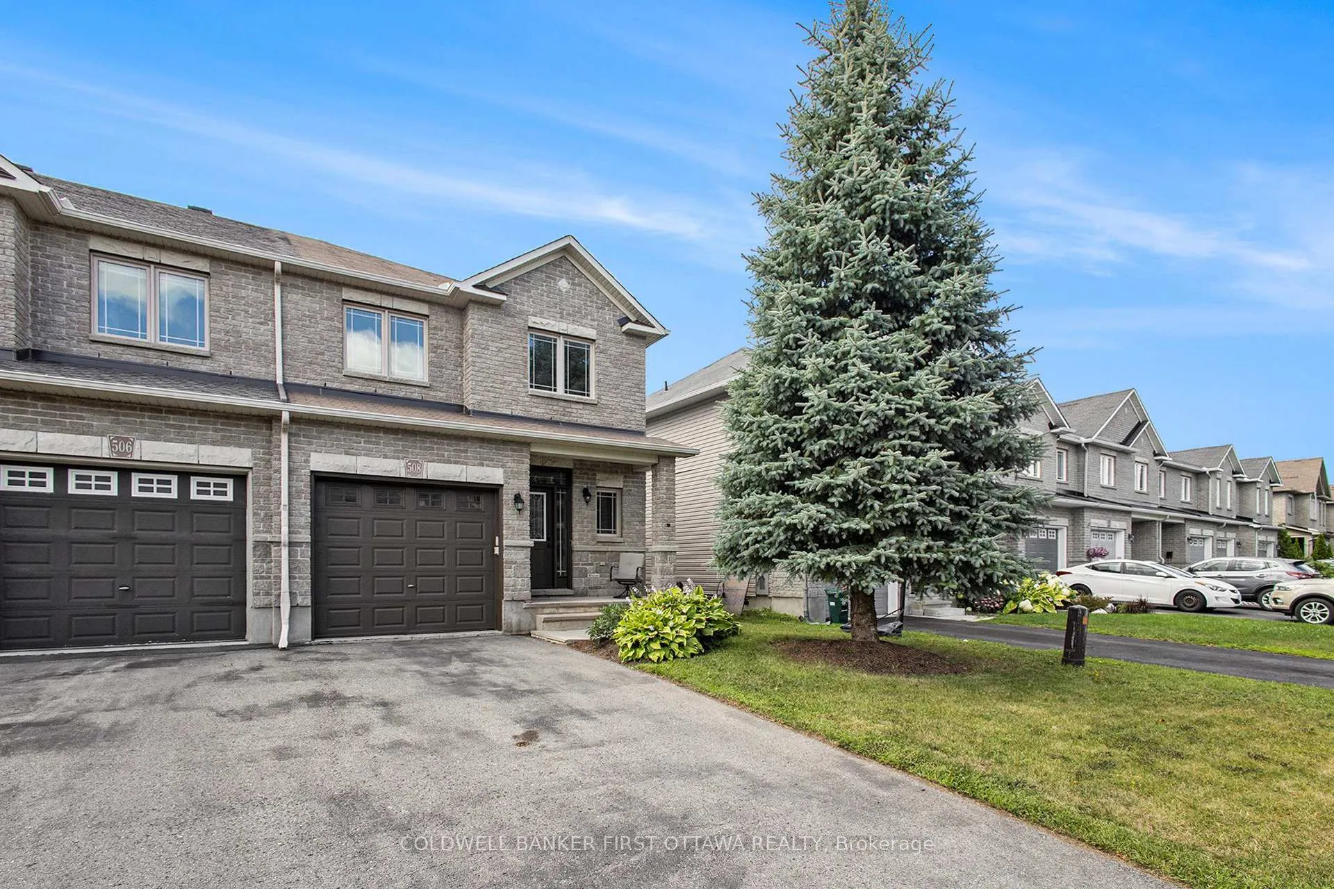 Photo 2 of 508 Pepperville Crescent, Ottawa, Kanata - Emerald Meadows/Trailwest — HOMEH