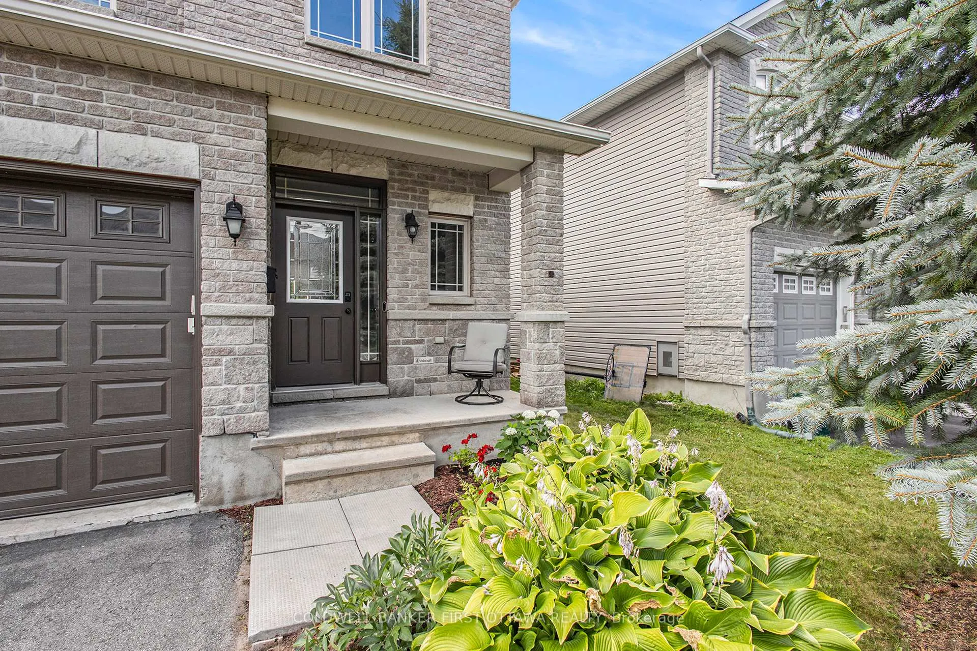 Photo 3 of 508 Pepperville Crescent, Ottawa, Kanata - Emerald Meadows/Trailwest — HOMEH