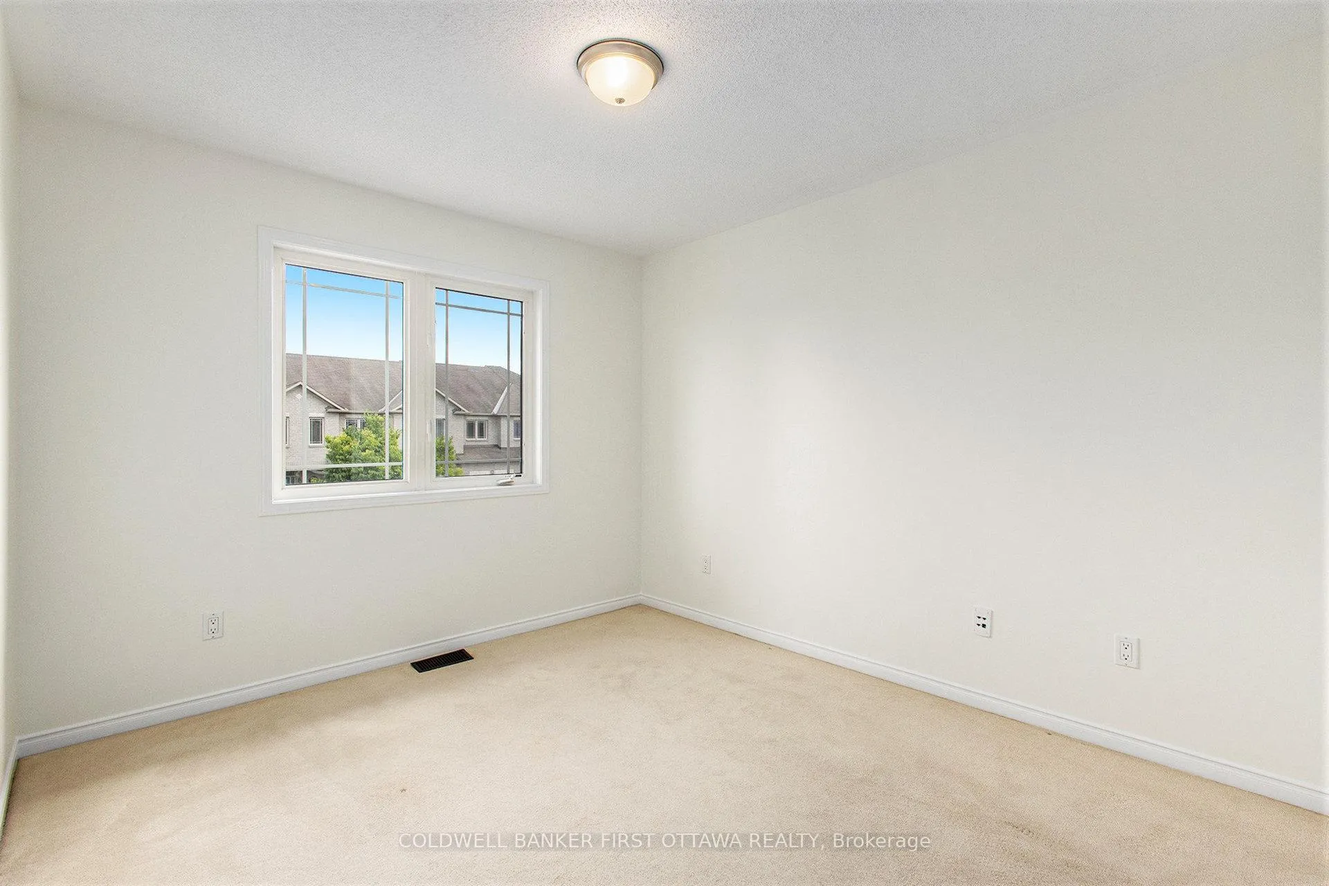 Photo 21 of 508 Pepperville Crescent, Ottawa, Kanata - Emerald Meadows/Trailwest — HOMEH