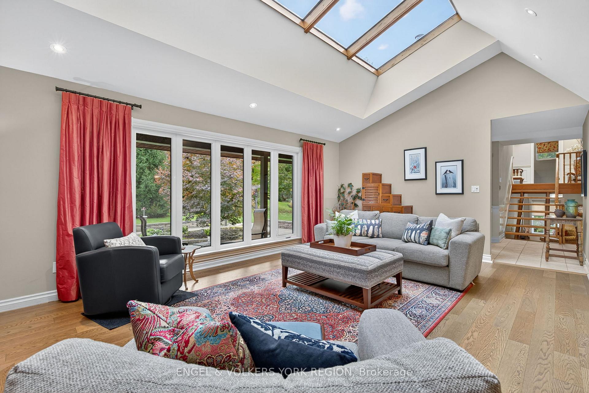 Photo 8 of 90 Dearbourne Avenue, King, Rural King — HOMEH