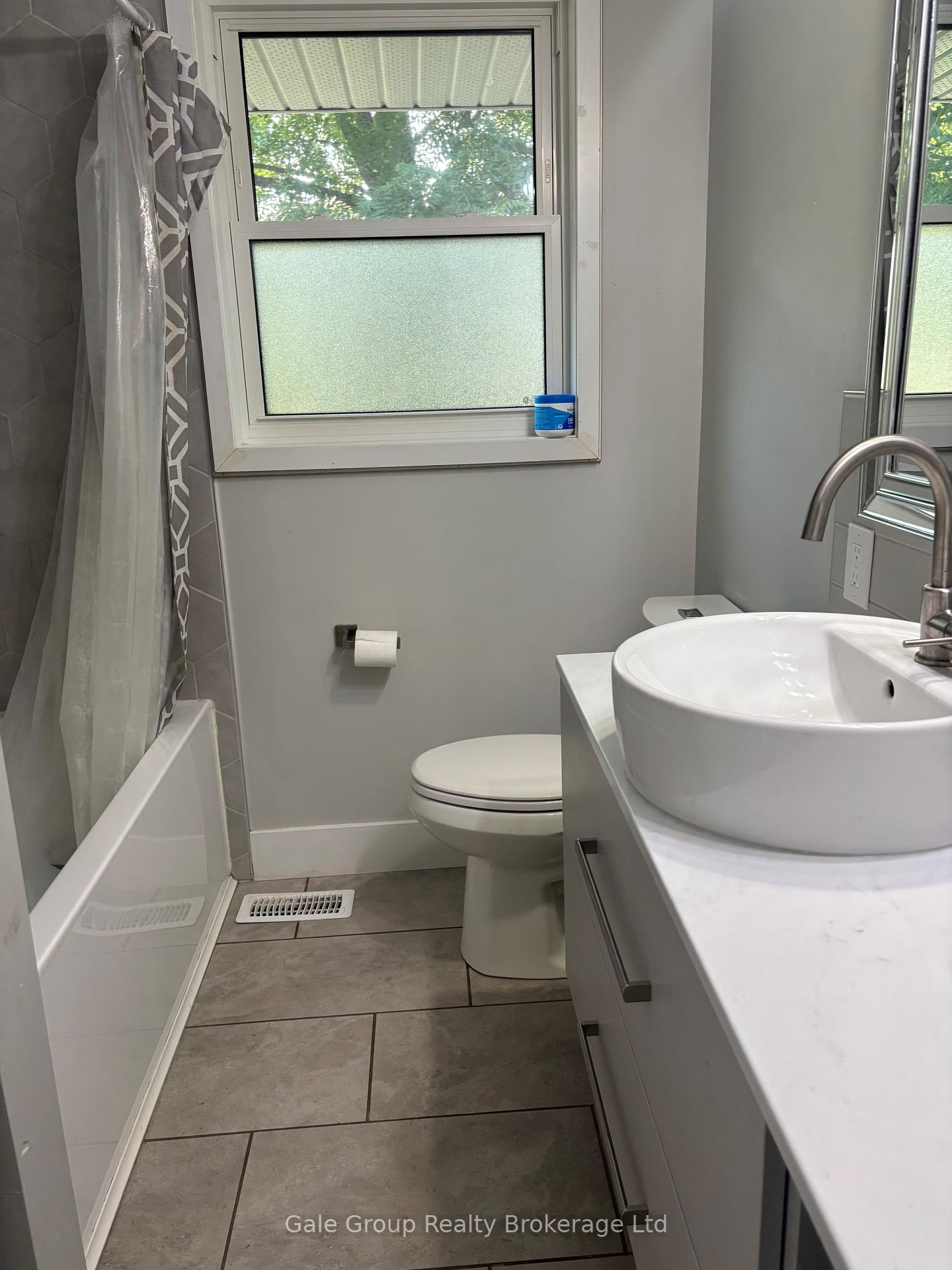 Photo 9 of Unit A - Upper Level, 131 Kinzie Avenue, Kitchener — HOMEH