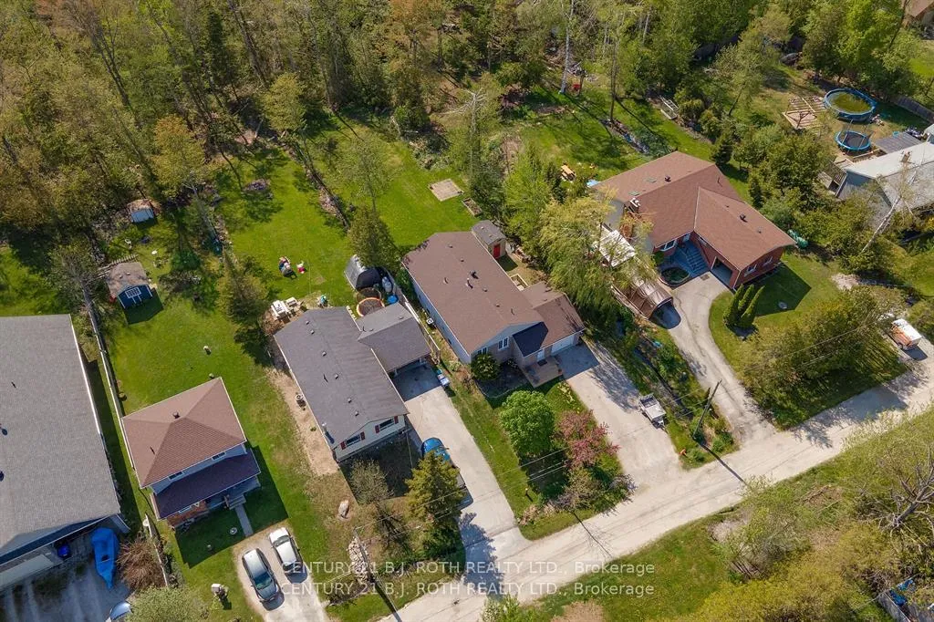 Photo 13 of 2636 Wilson Place, Innisfil, Rural Innisfil — HOMEH