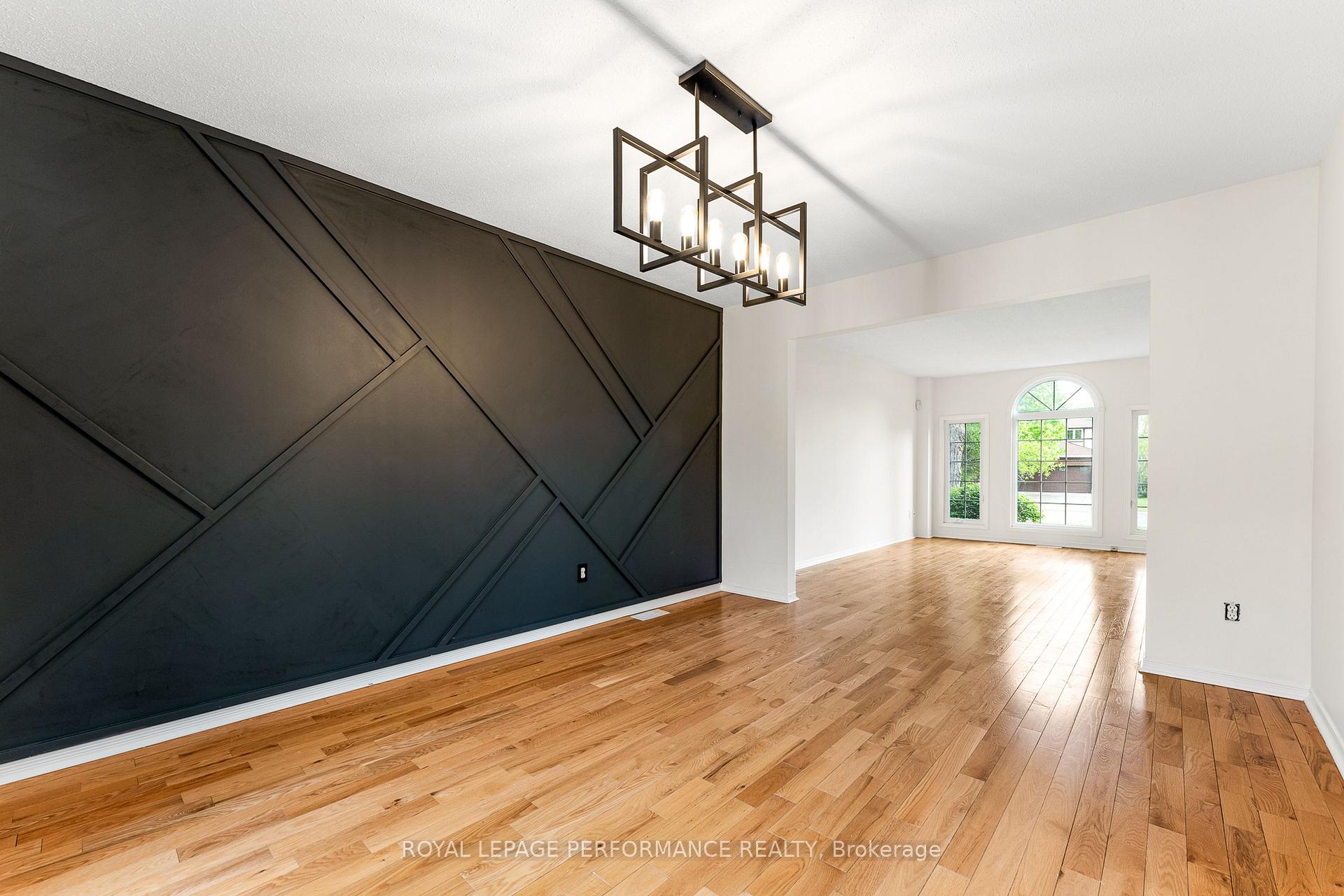 Photo 4 of 215 Walden Drive, Ottawa, Kanata - Kanata Lakes/Heritage Hills — HOMEH