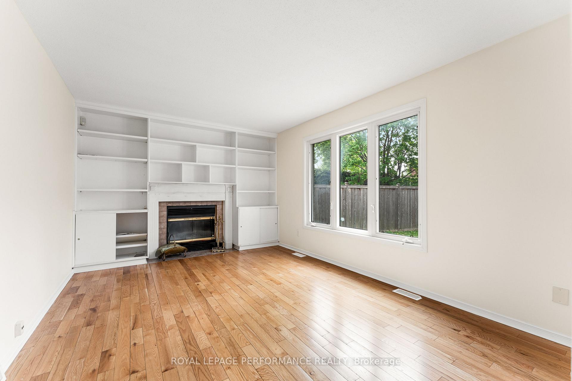 Photo 11 of 215 Walden Drive, Ottawa, Kanata - Kanata Lakes/Heritage Hills — HOMEH