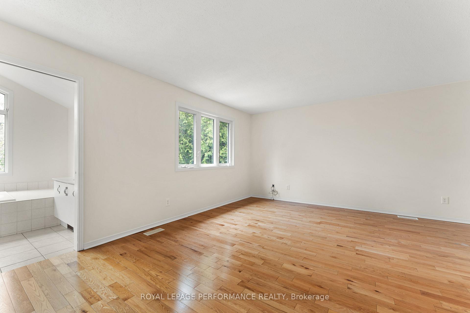 Photo 20 of 215 Walden Drive, Ottawa, Kanata - Kanata Lakes/Heritage Hills — HOMEH