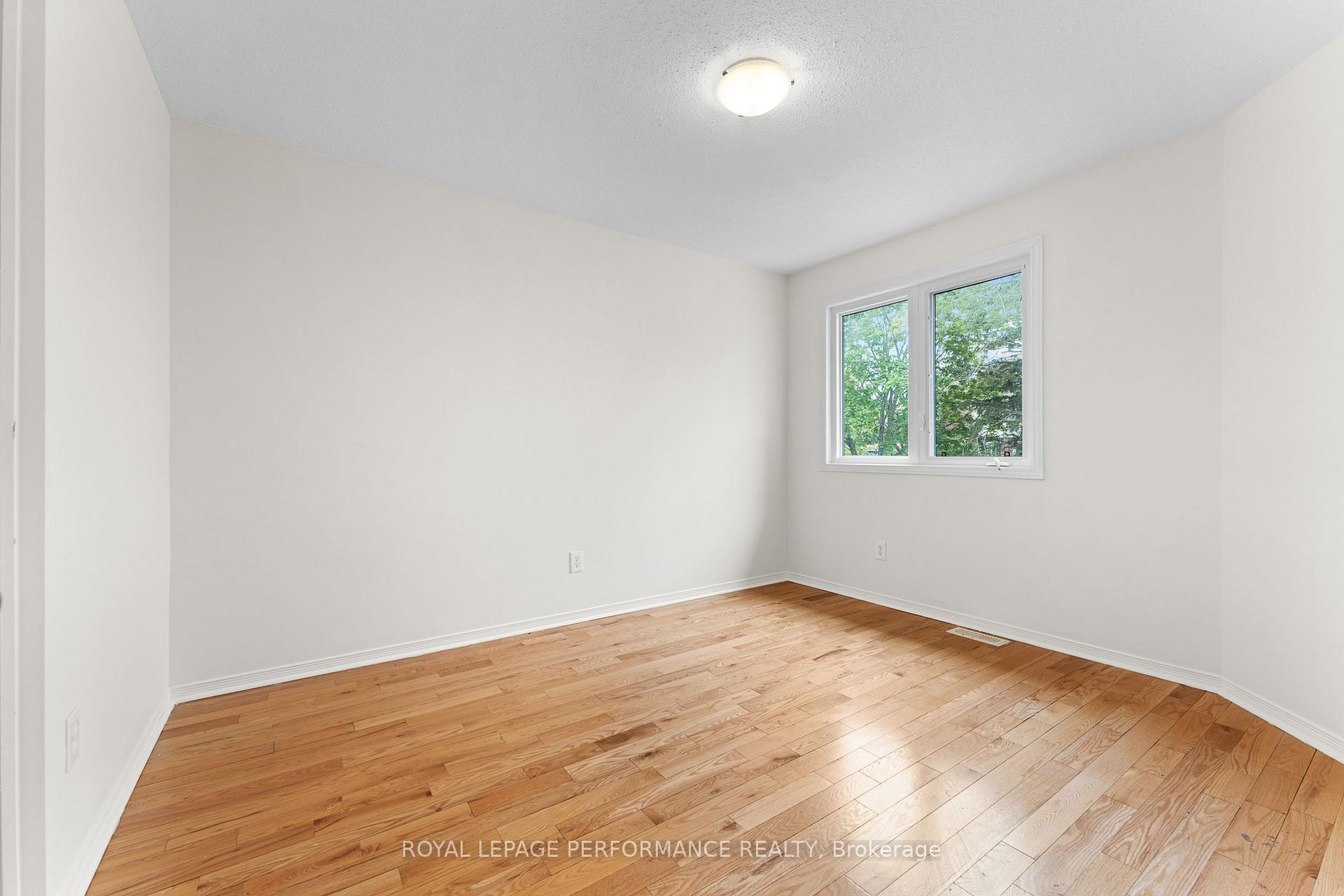 Photo 26 of 215 Walden Drive, Ottawa, Kanata - Kanata Lakes/Heritage Hills — HOMEH