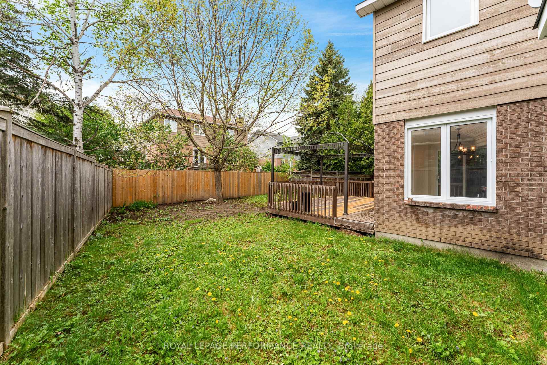 Photo 38 of 215 Walden Drive, Ottawa, Kanata - Kanata Lakes/Heritage Hills — HOMEH