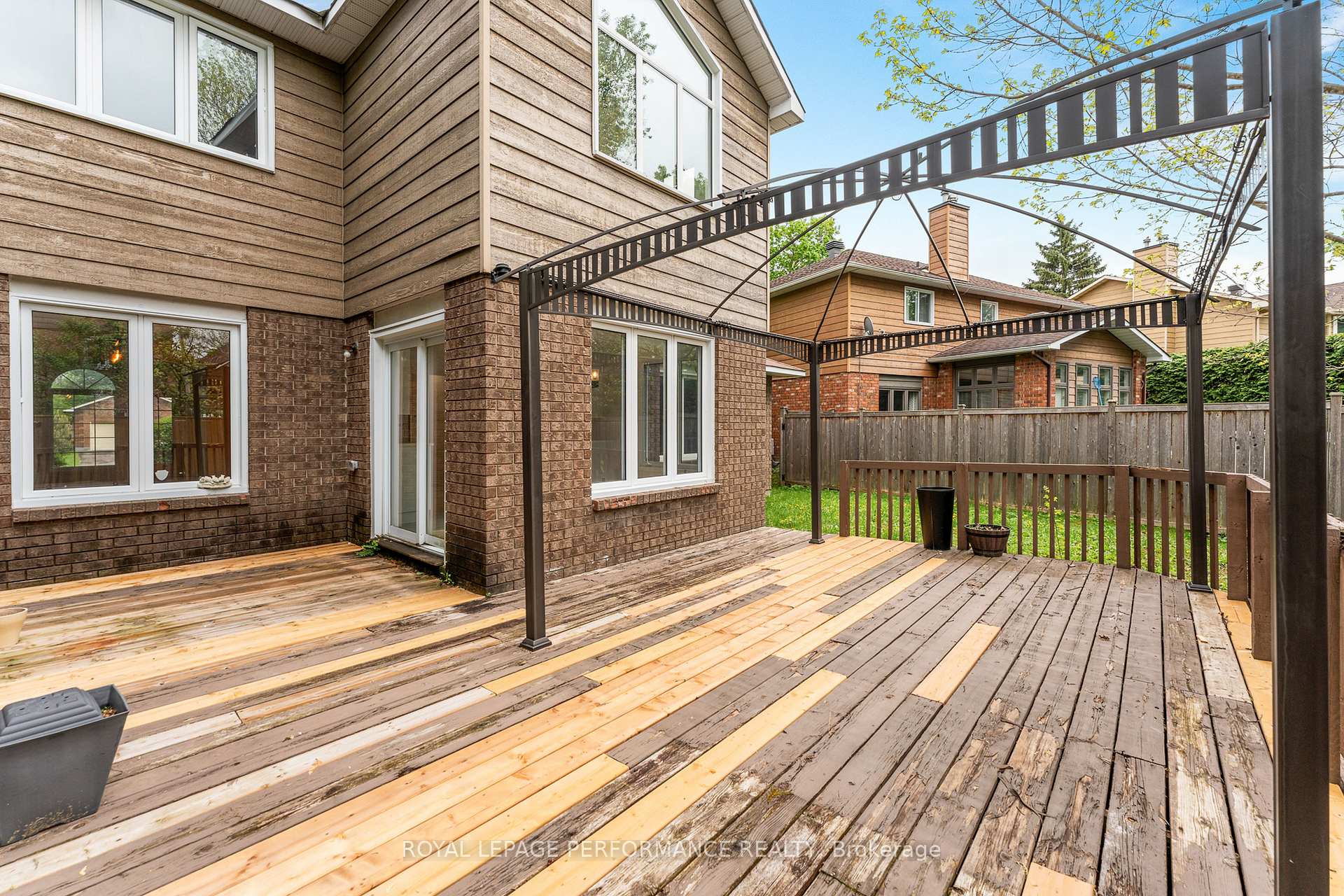 Photo 41 of 215 Walden Drive, Ottawa, Kanata - Kanata Lakes/Heritage Hills — HOMEH