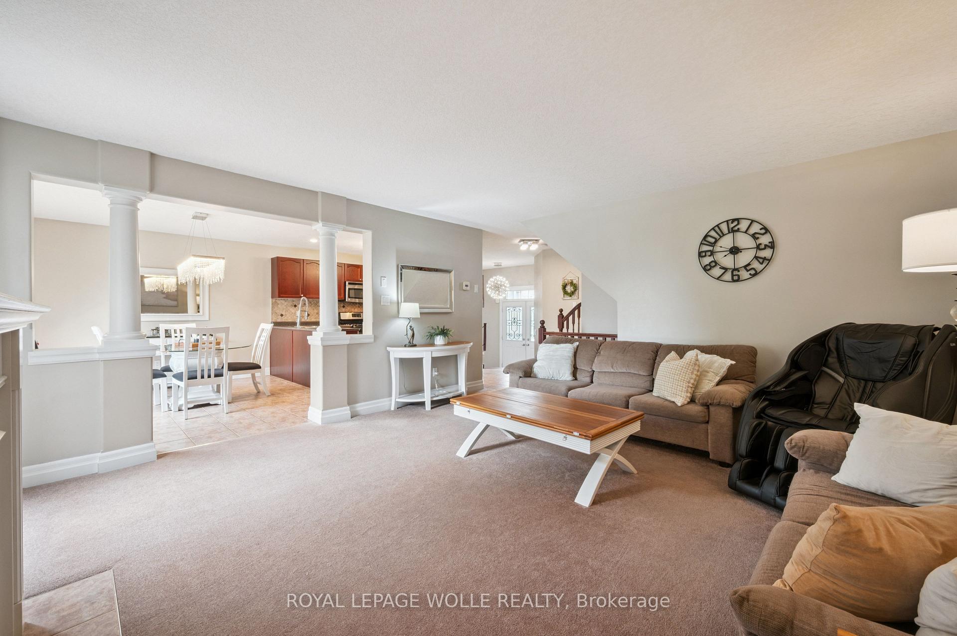 Photo 6 of 957 Banffshire Court, Kitchener — HOMEH
