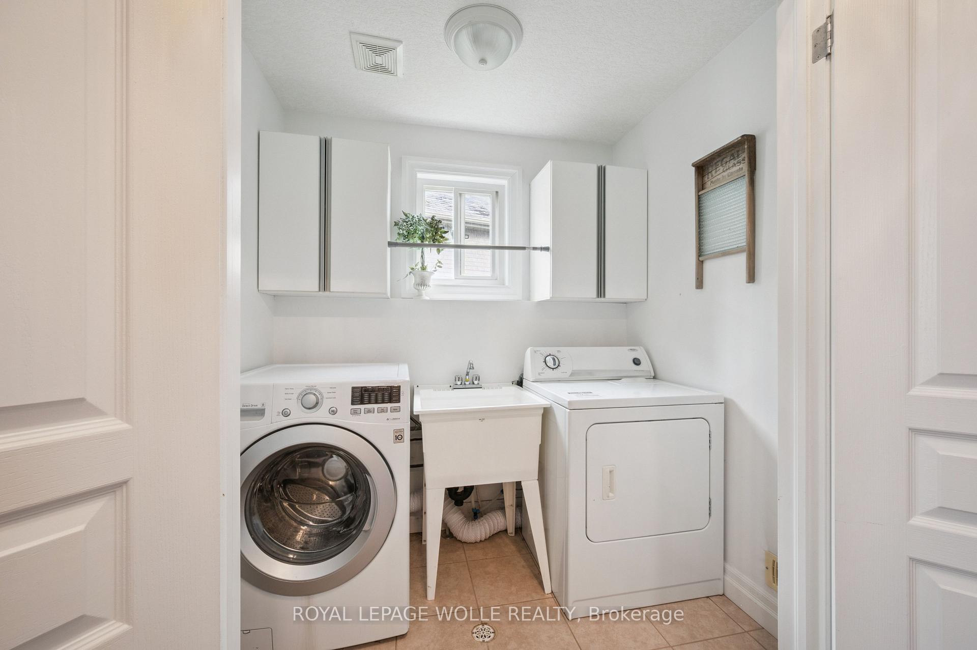 Photo 17 of 957 Banffshire Court, Kitchener — HOMEH