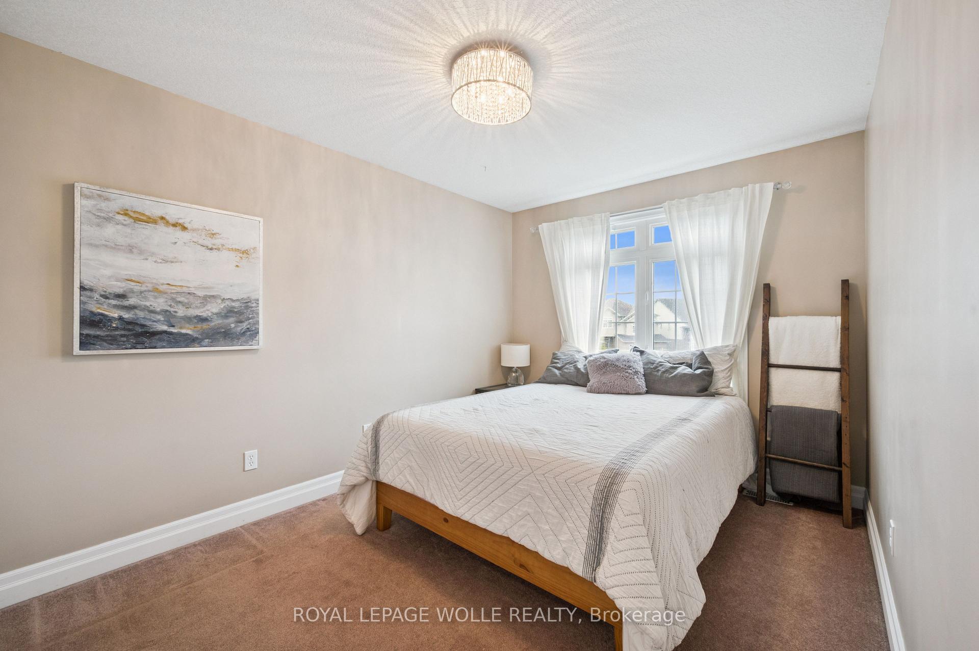 Photo 19 of 957 Banffshire Court, Kitchener — HOMEH
