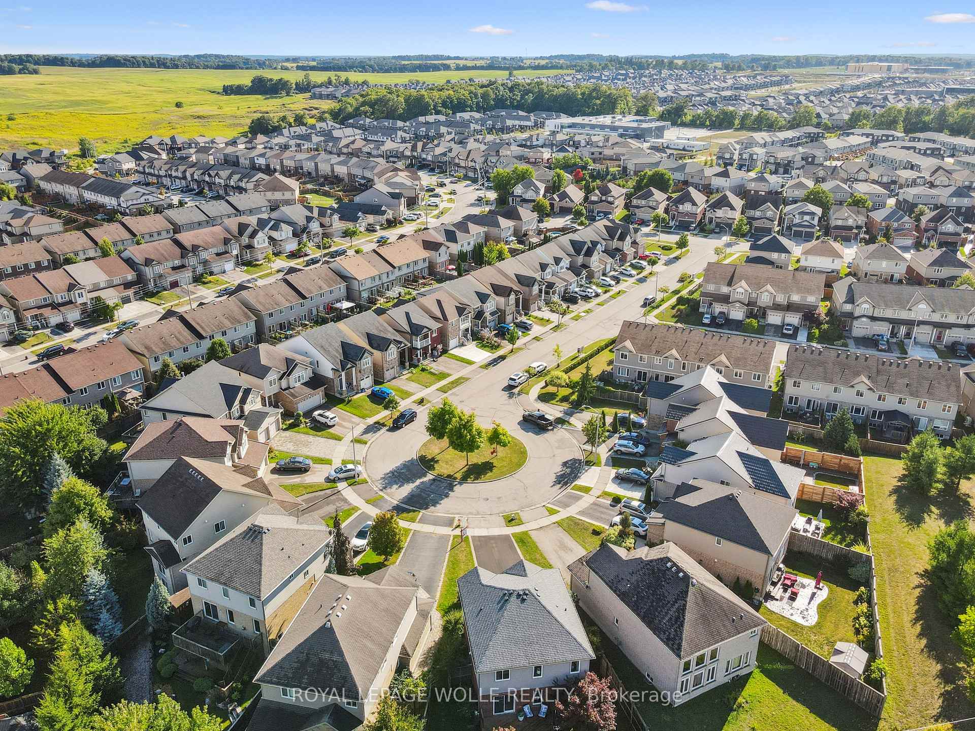 Photo 35 of 957 Banffshire Court, Kitchener — HOMEH