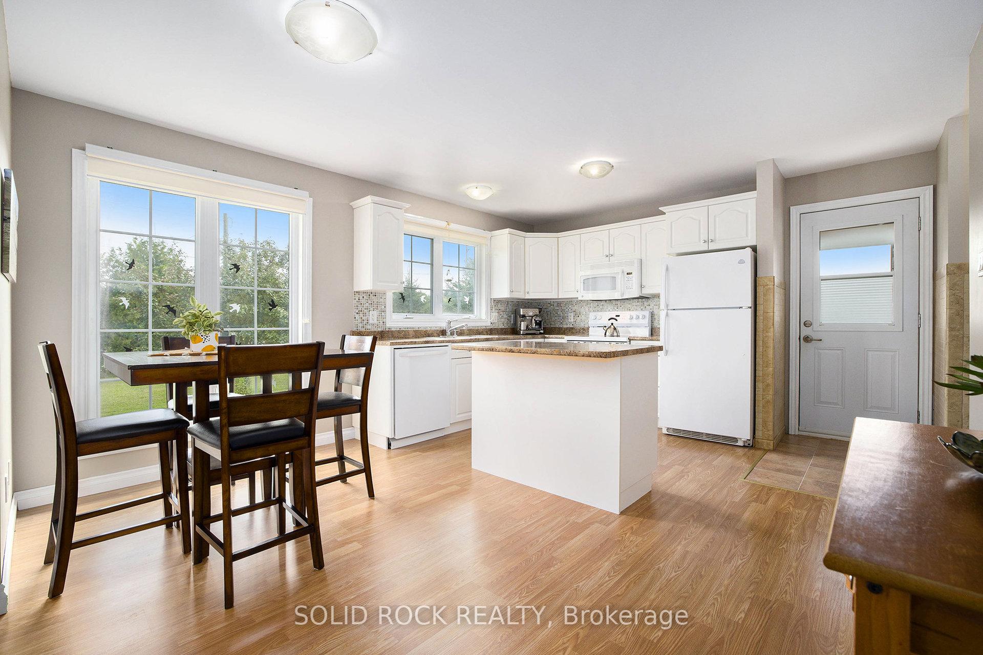 Photo 12 of 307 Kippen Road, McNab/Braeside, Mcnab/Braeside Twps — HOMEH