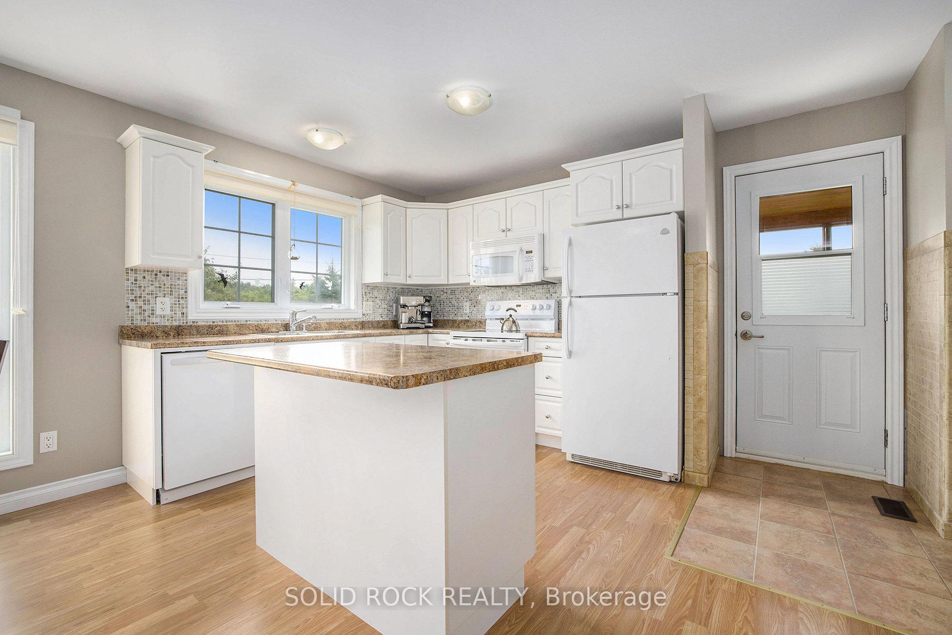 Photo 14 of 307 Kippen Road, McNab/Braeside, Mcnab/Braeside Twps — HOMEH