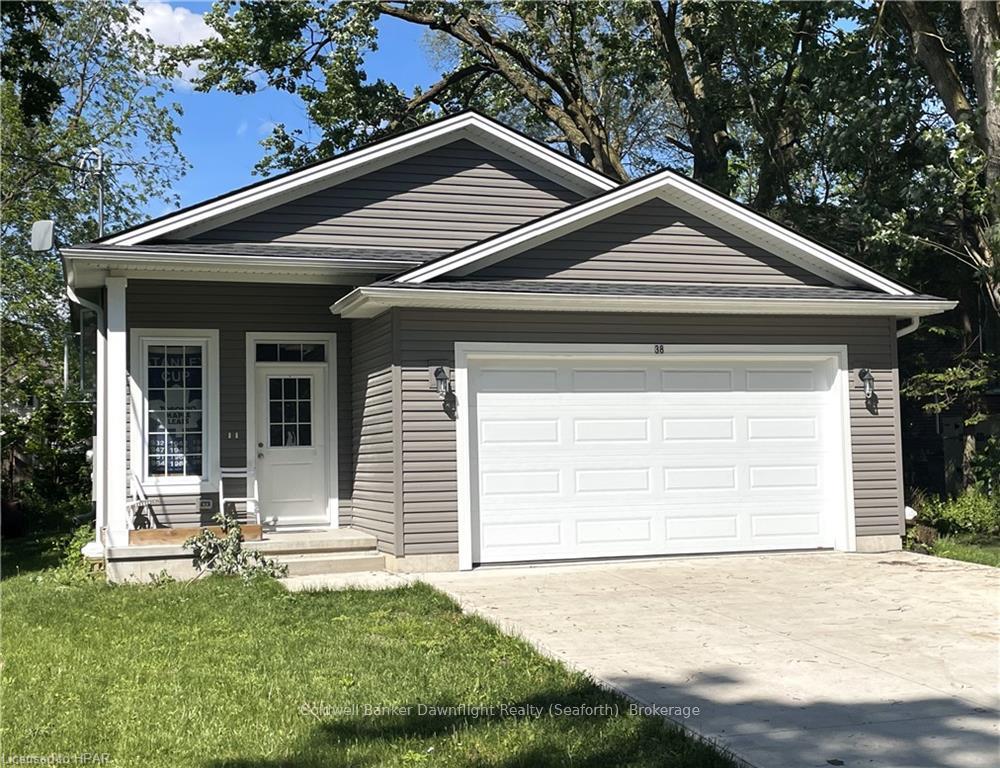 Photo 1 of 38 John Street, Huron East, Seaforth — HOMEH
