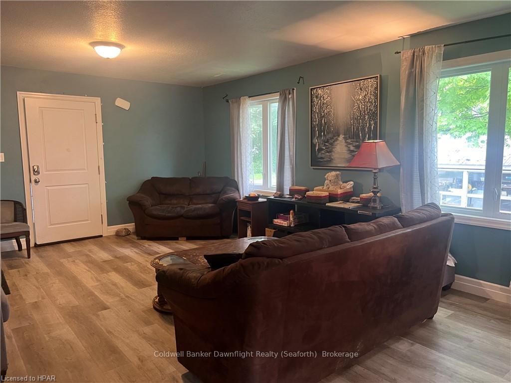 Photo 8 of 38 John Street, Huron East, Seaforth — HOMEH