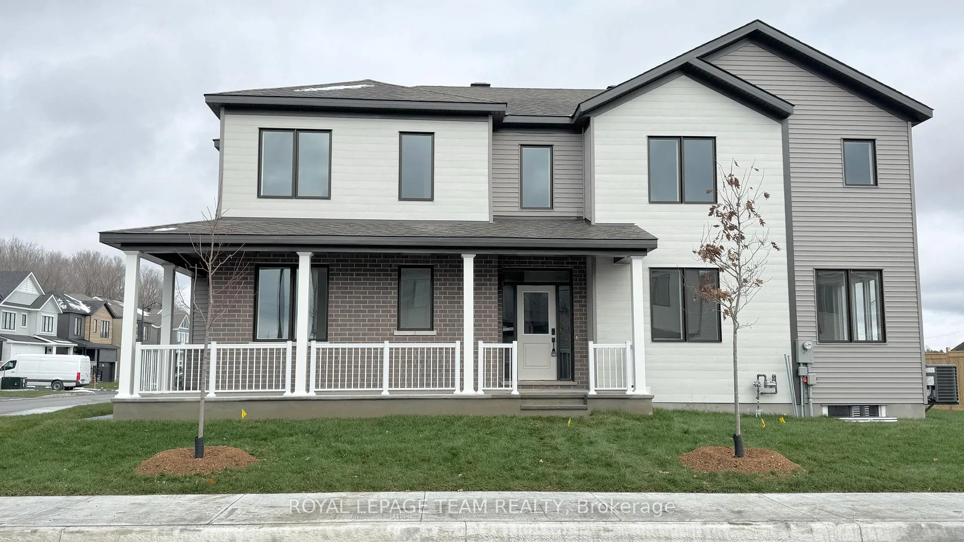 Photo 2 of 122 Tonic Crescent, Ottawa, Kanata - Rural Kanata (Central) — HOMEH