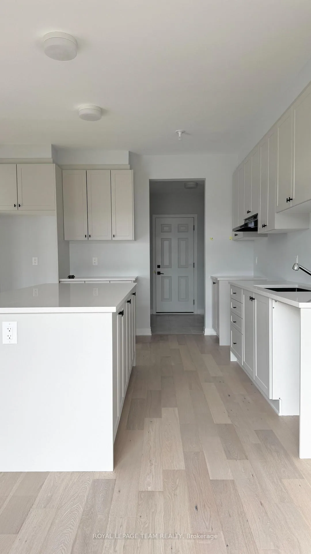 Photo 18 of 122 Tonic Crescent, Ottawa, Kanata - Rural Kanata (Central) — HOMEH