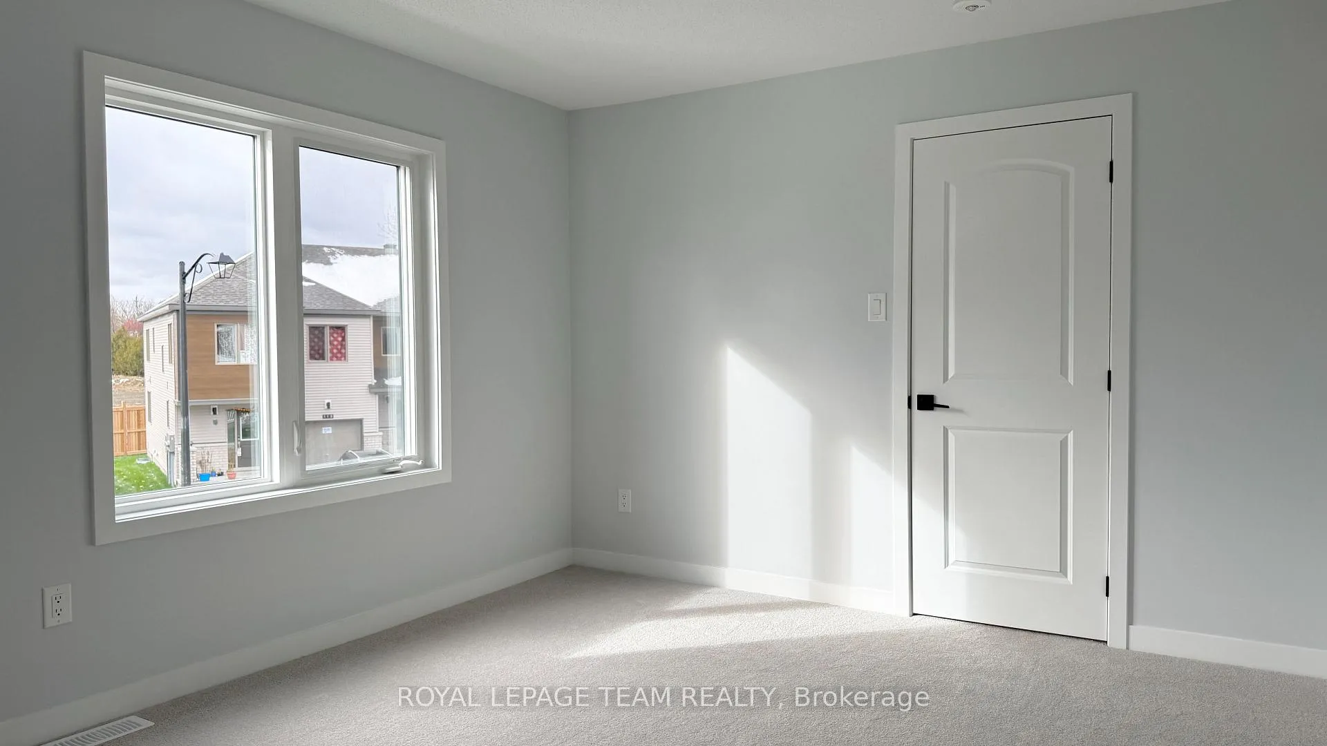 Photo 22 of 122 Tonic Crescent, Ottawa, Kanata - Rural Kanata (Central) — HOMEH