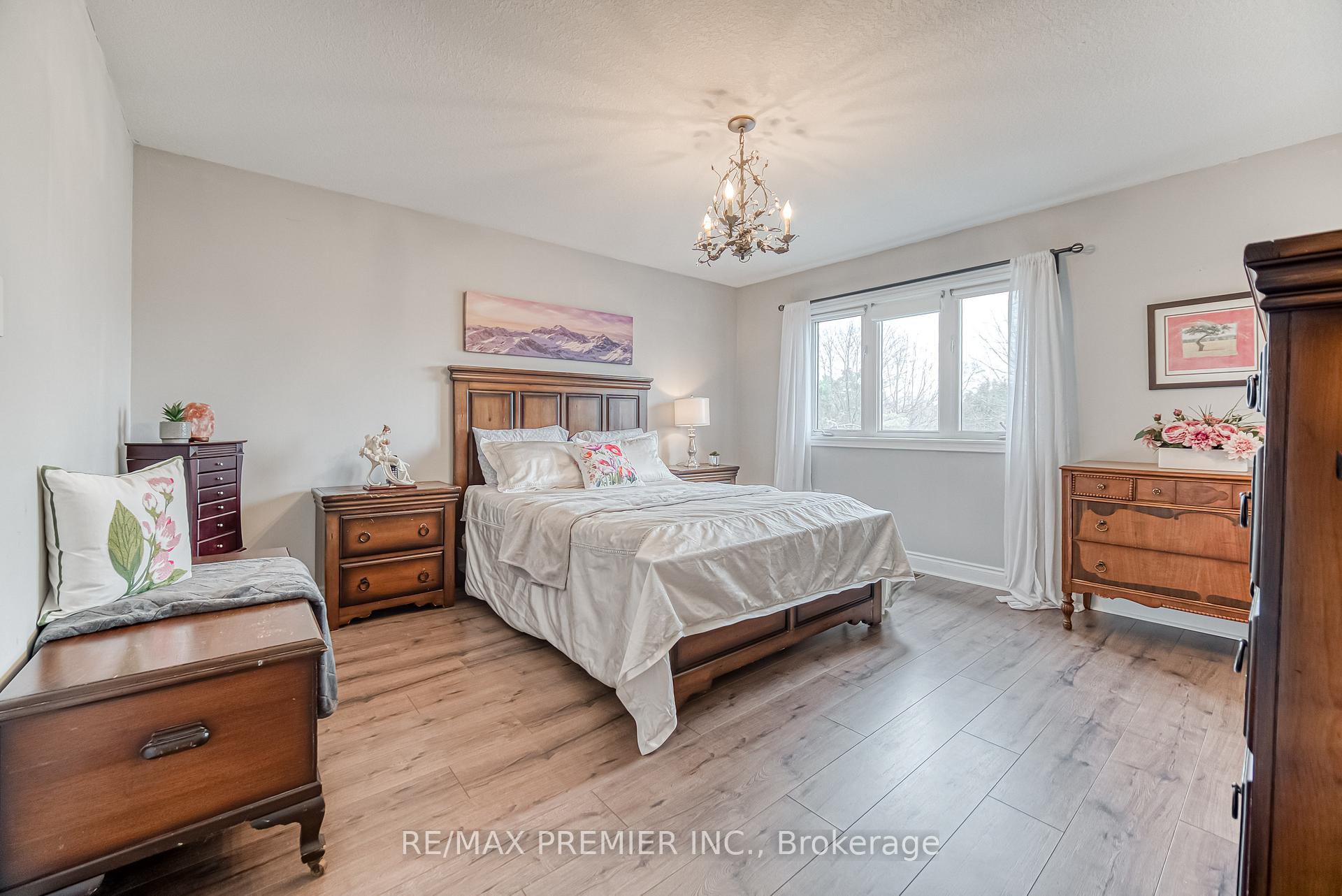 Photo 18 of 1878 Lamstone Street, Innisfil, Alcona — HOMEH