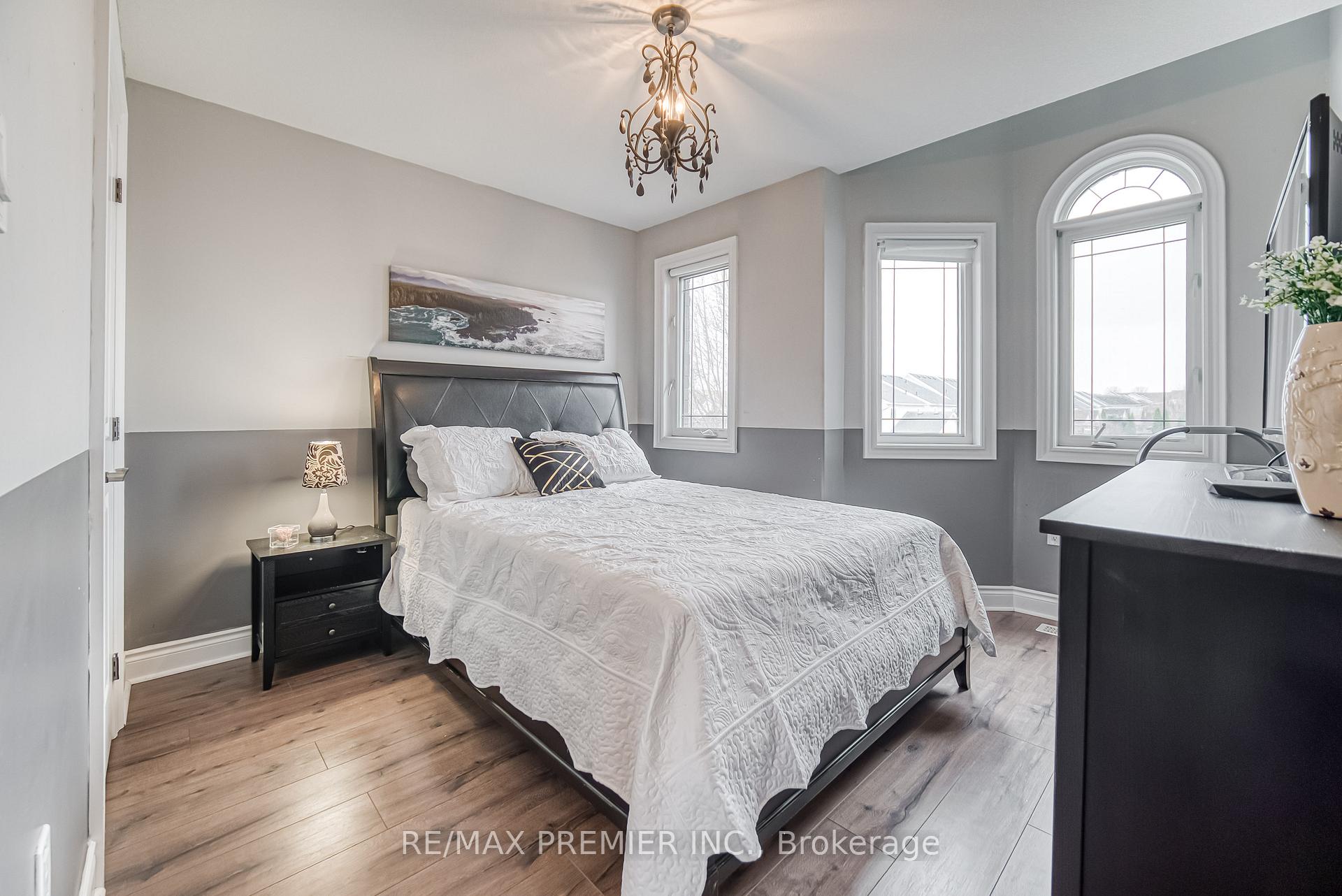 Photo 23 of 1878 Lamstone Street, Innisfil, Alcona — HOMEH