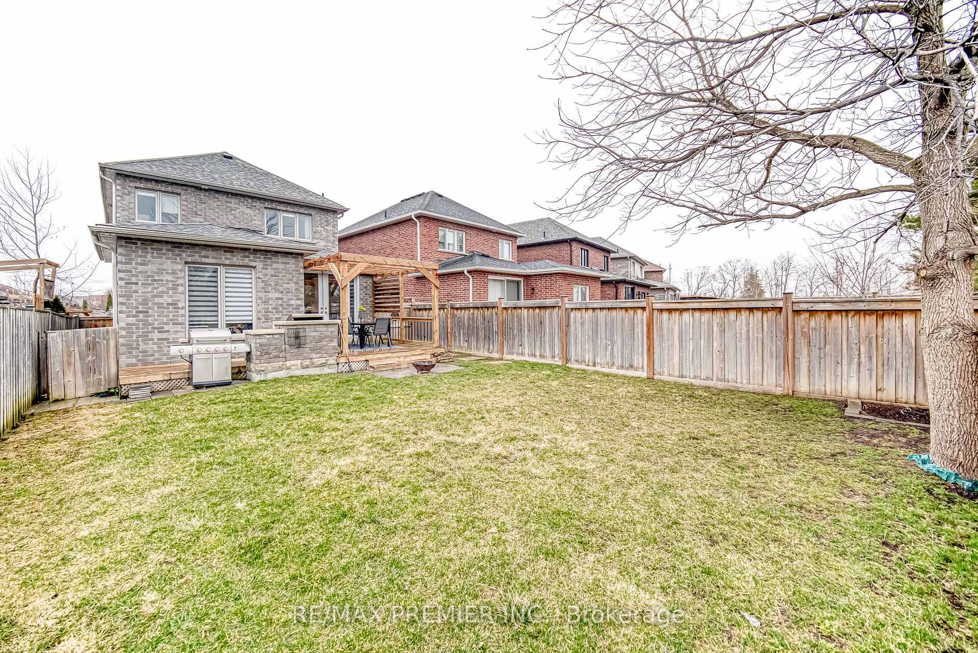 Photo 33 of 1878 Lamstone Street, Innisfil, Alcona — HOMEH