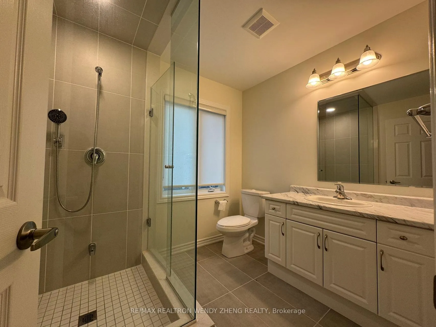 Photo 11 of 109 Thomas Frisby Jr Crescent, Markham, Victoria Square — HOMEH