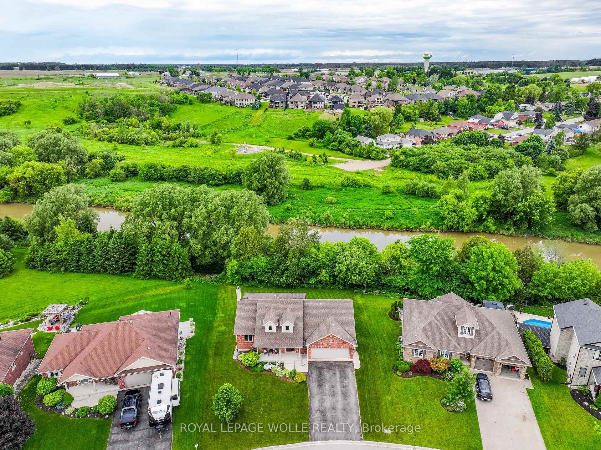 Photo 36 of 174 River Run Road, Mapleton, Rural Mapleton — HOMEH