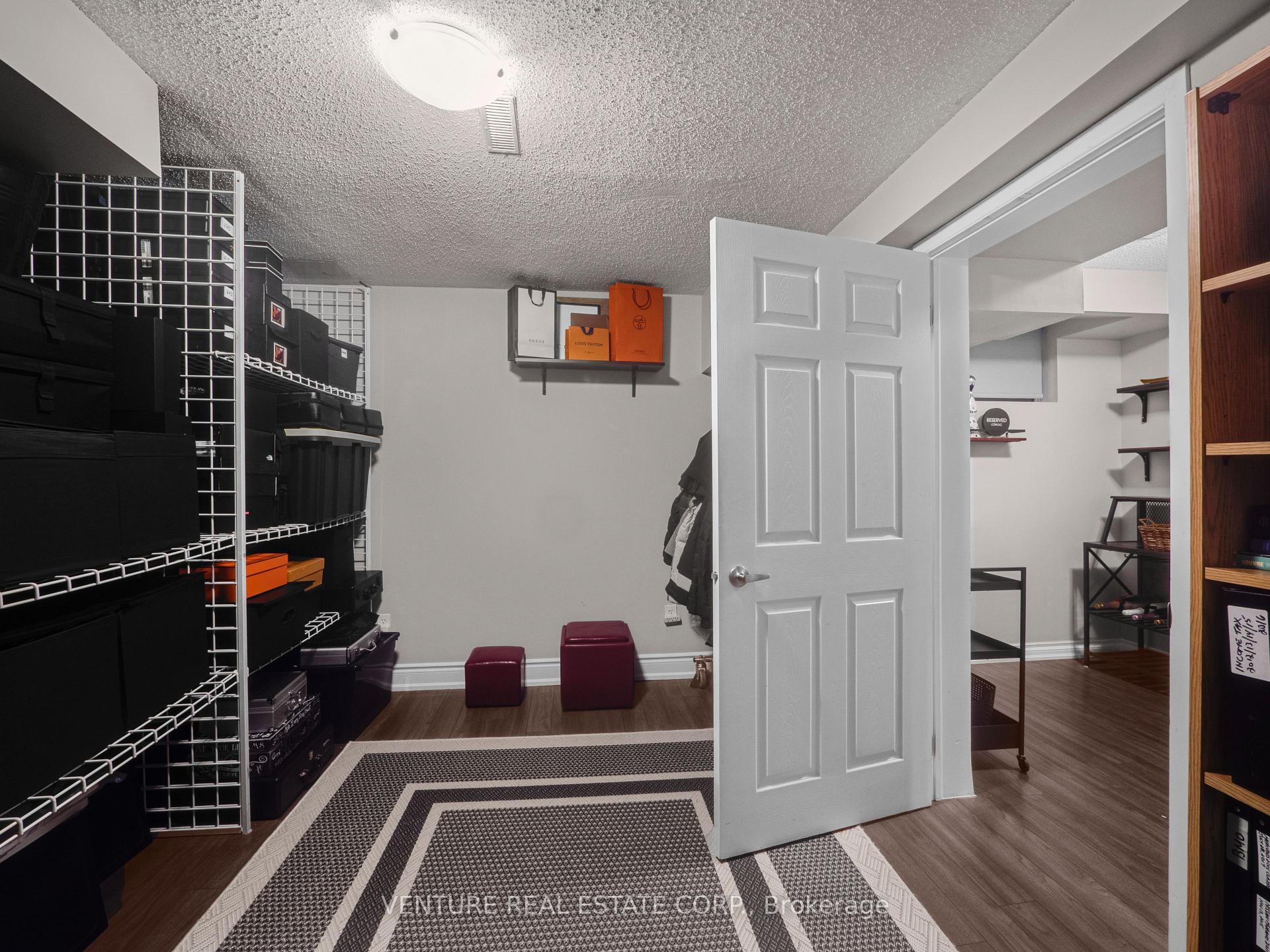 Photo 24 of 162 Western Avenue, King, Schomberg — HOMEH