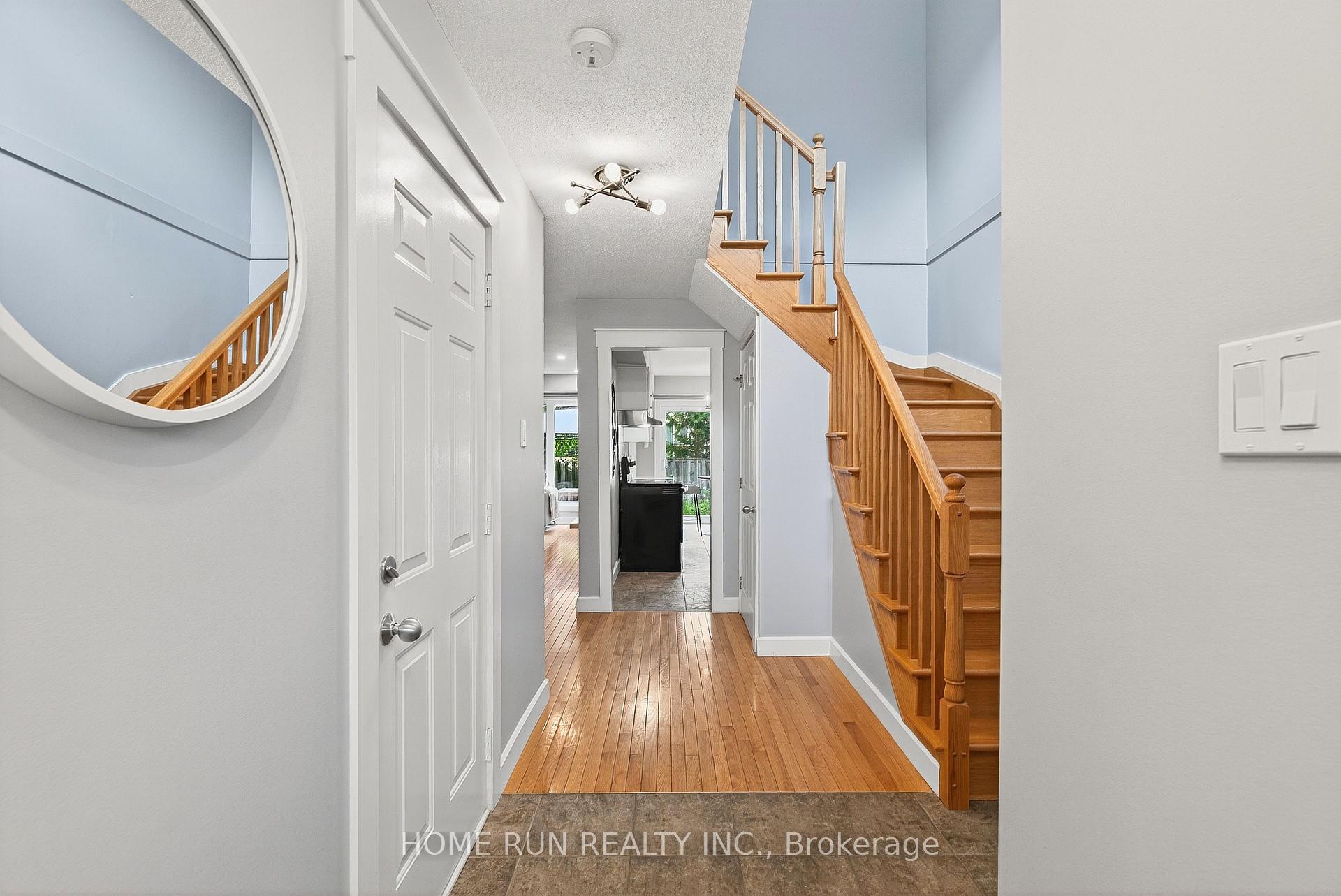 Photo 3 of 19 Harrington Court, Ottawa, Kanata - Kanata Lakes/Heritage Hills — HOMEH