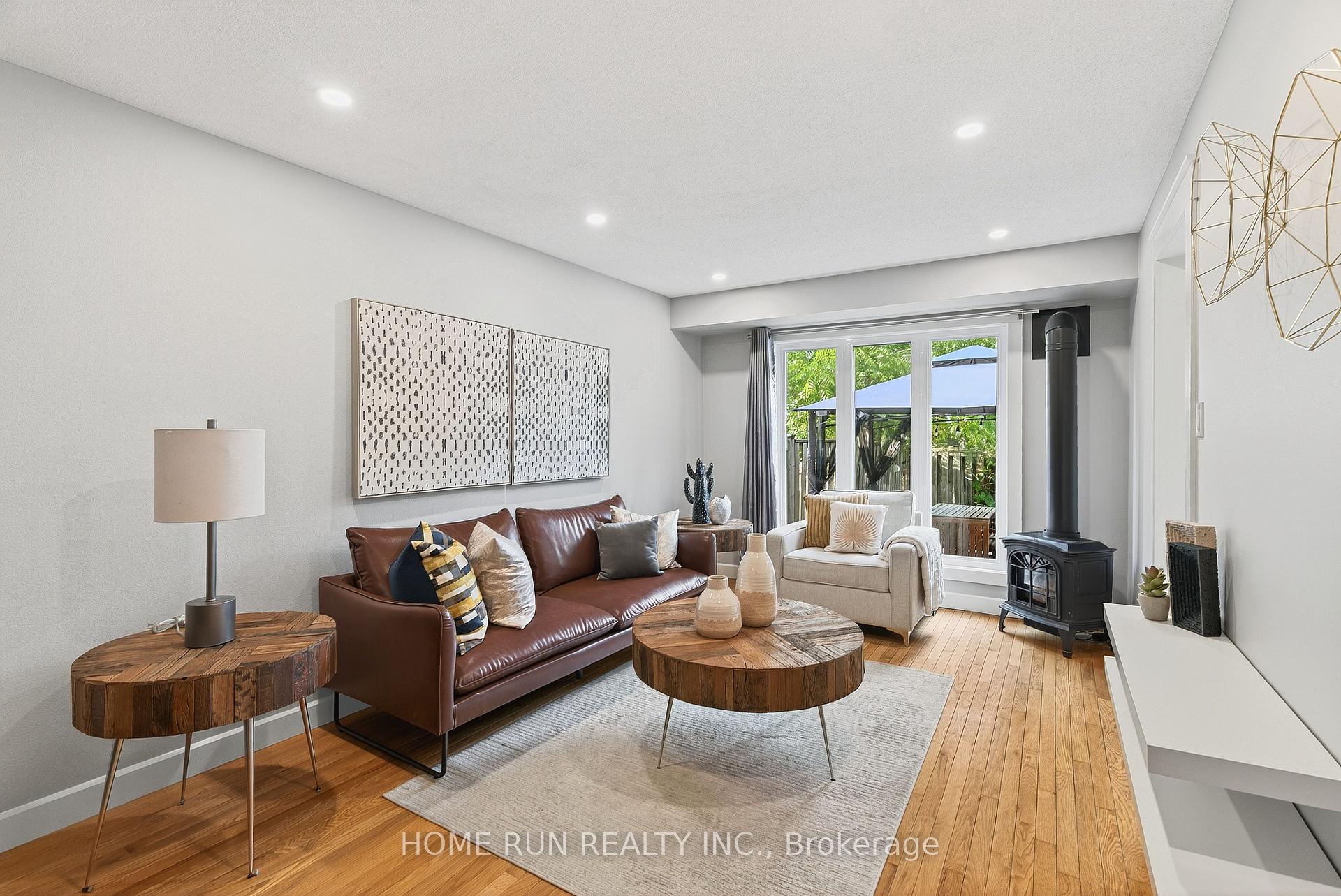 Photo 12 of 19 Harrington Court, Ottawa, Kanata - Kanata Lakes/Heritage Hills — HOMEH
