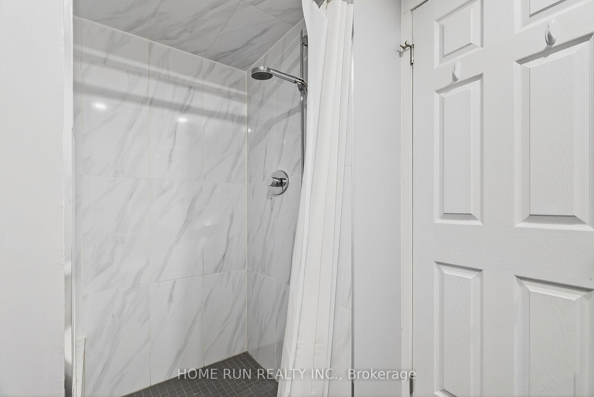 Photo 34 of 19 Harrington Court, Ottawa, Kanata - Kanata Lakes/Heritage Hills — HOMEH