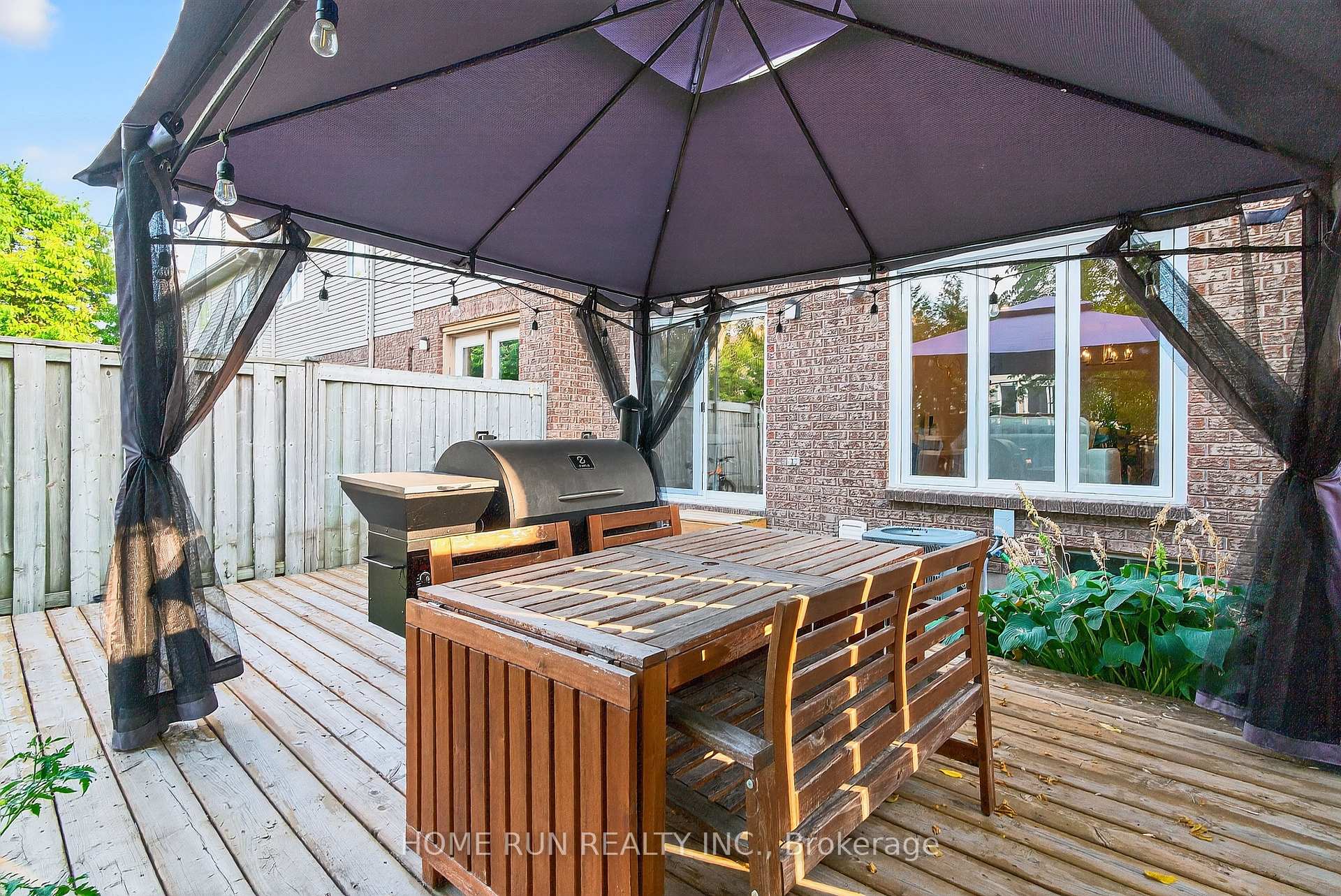 Photo 38 of 19 Harrington Court, Ottawa, Kanata - Kanata Lakes/Heritage Hills — HOMEH