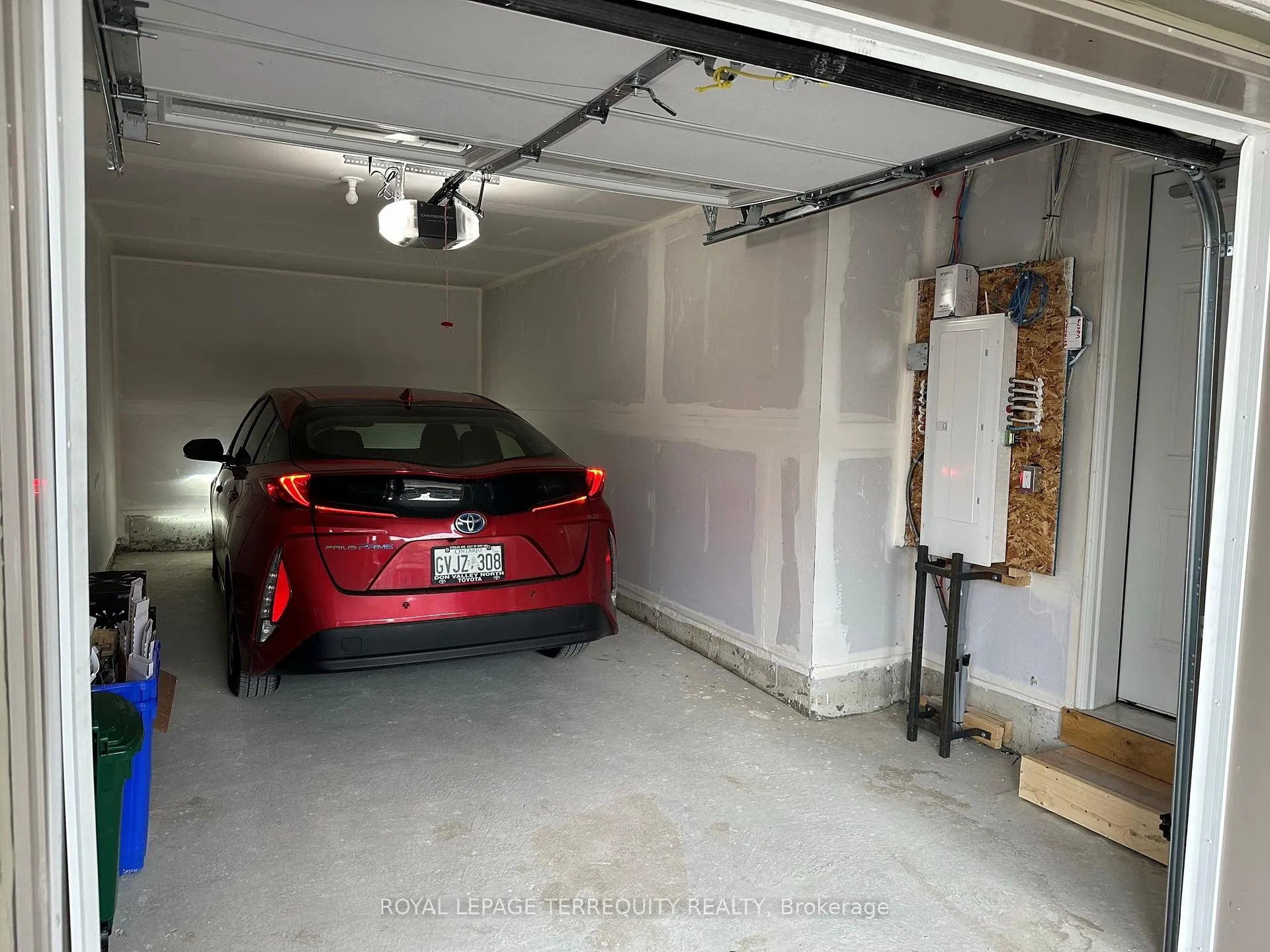 Photo 4 of 69 Therma Crescent, Markham, Victoria Square — HOMEH