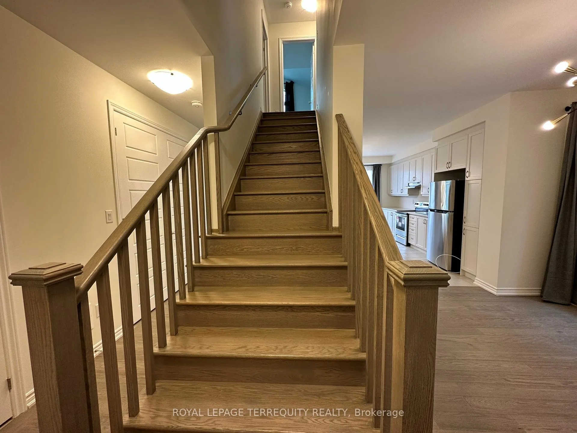 Photo 12 of 69 Therma Crescent, Markham, Victoria Square — HOMEH