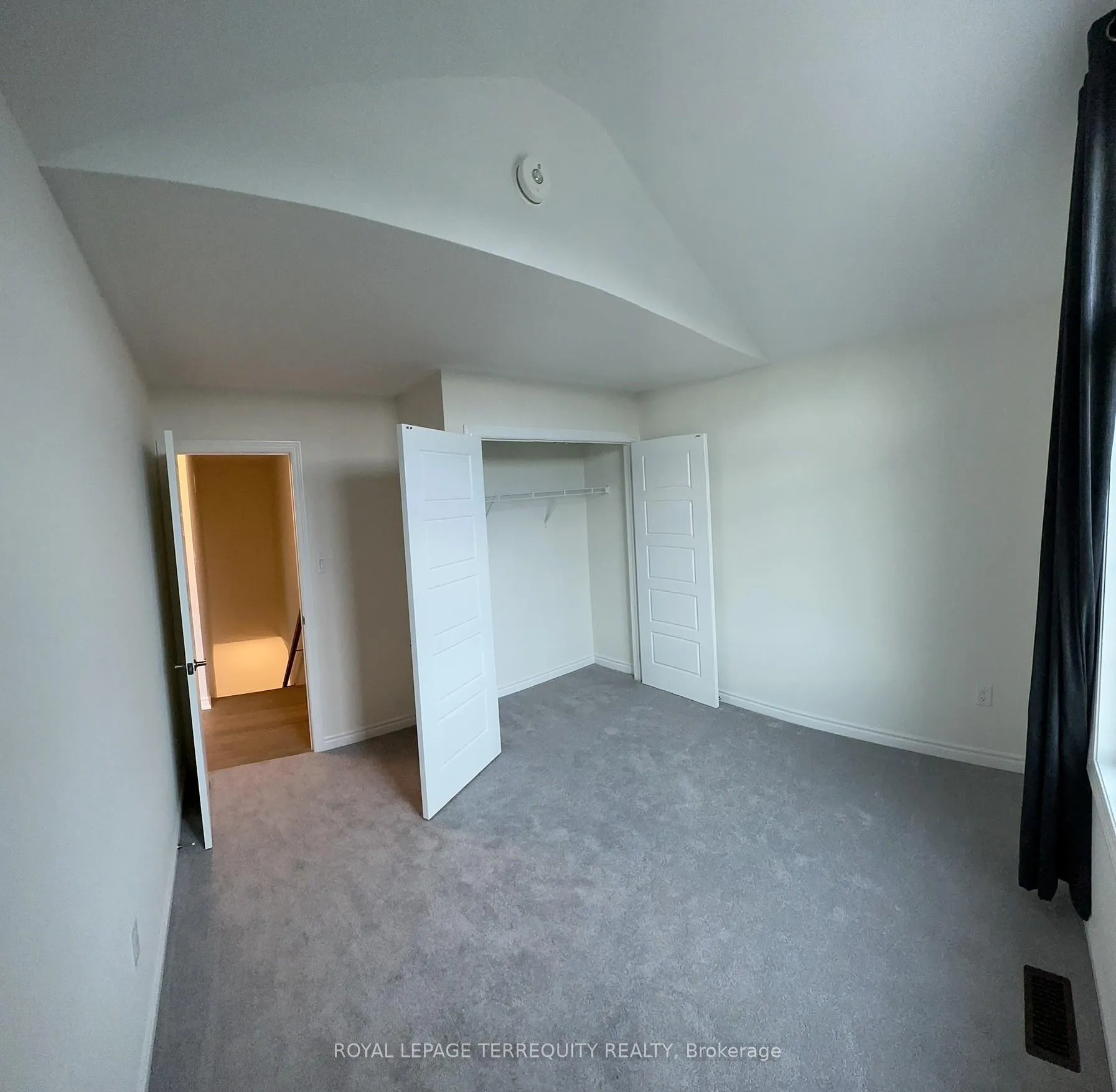 Photo 15 of 69 Therma Crescent, Markham, Victoria Square — HOMEH