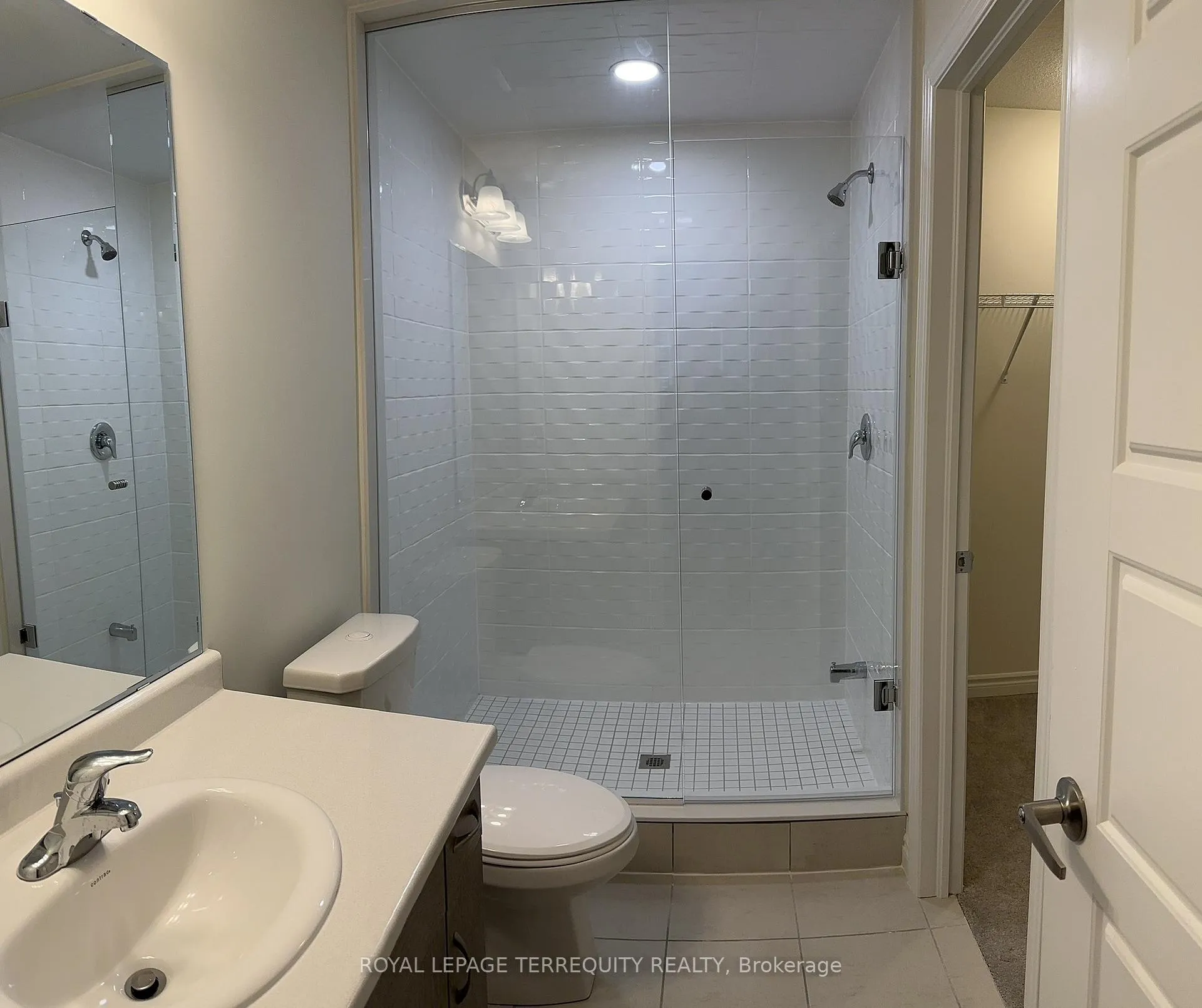 Photo 16 of 69 Therma Crescent, Markham, Victoria Square — HOMEH