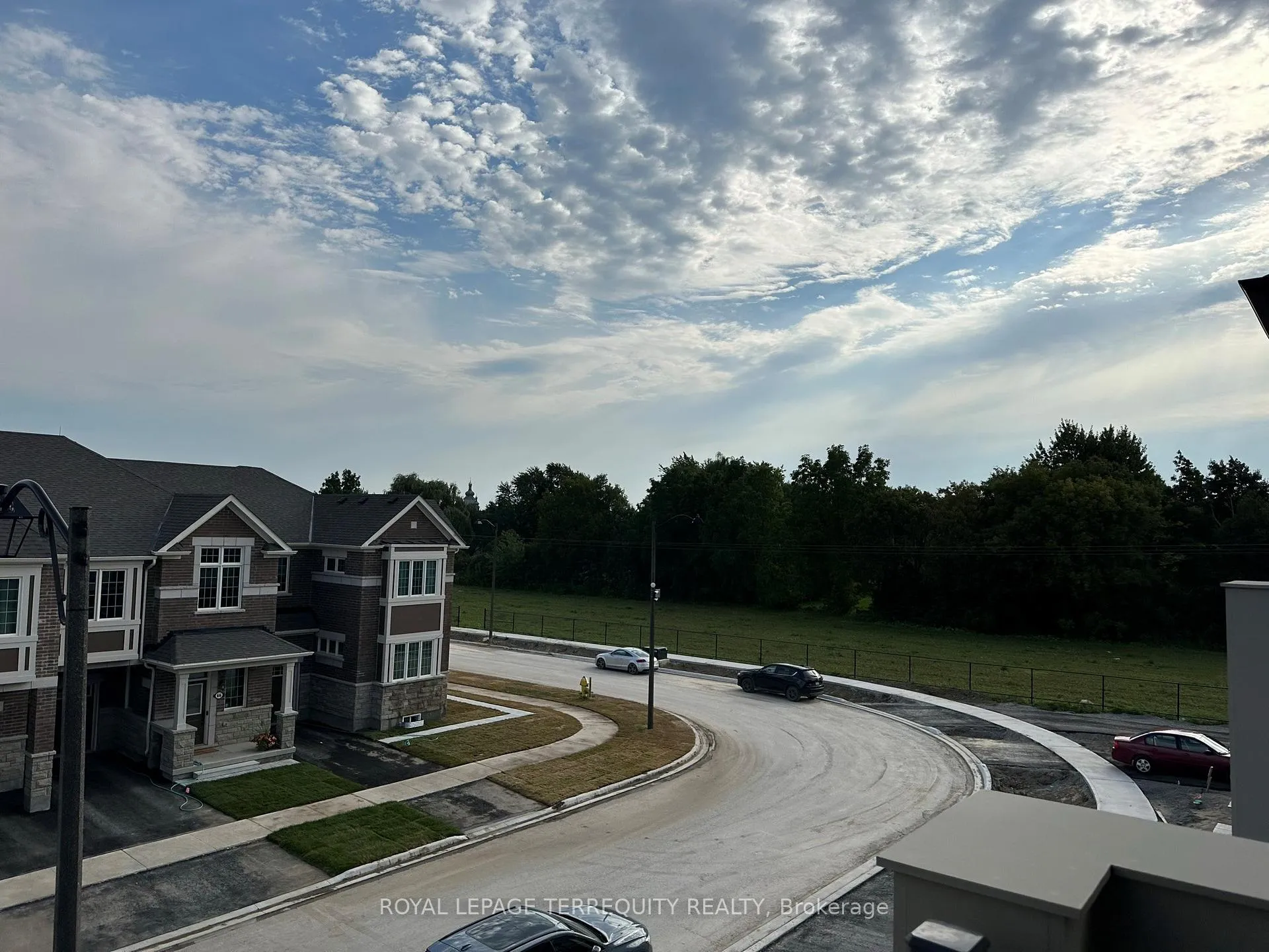 Photo 22 of 69 Therma Crescent, Markham, Victoria Square — HOMEH