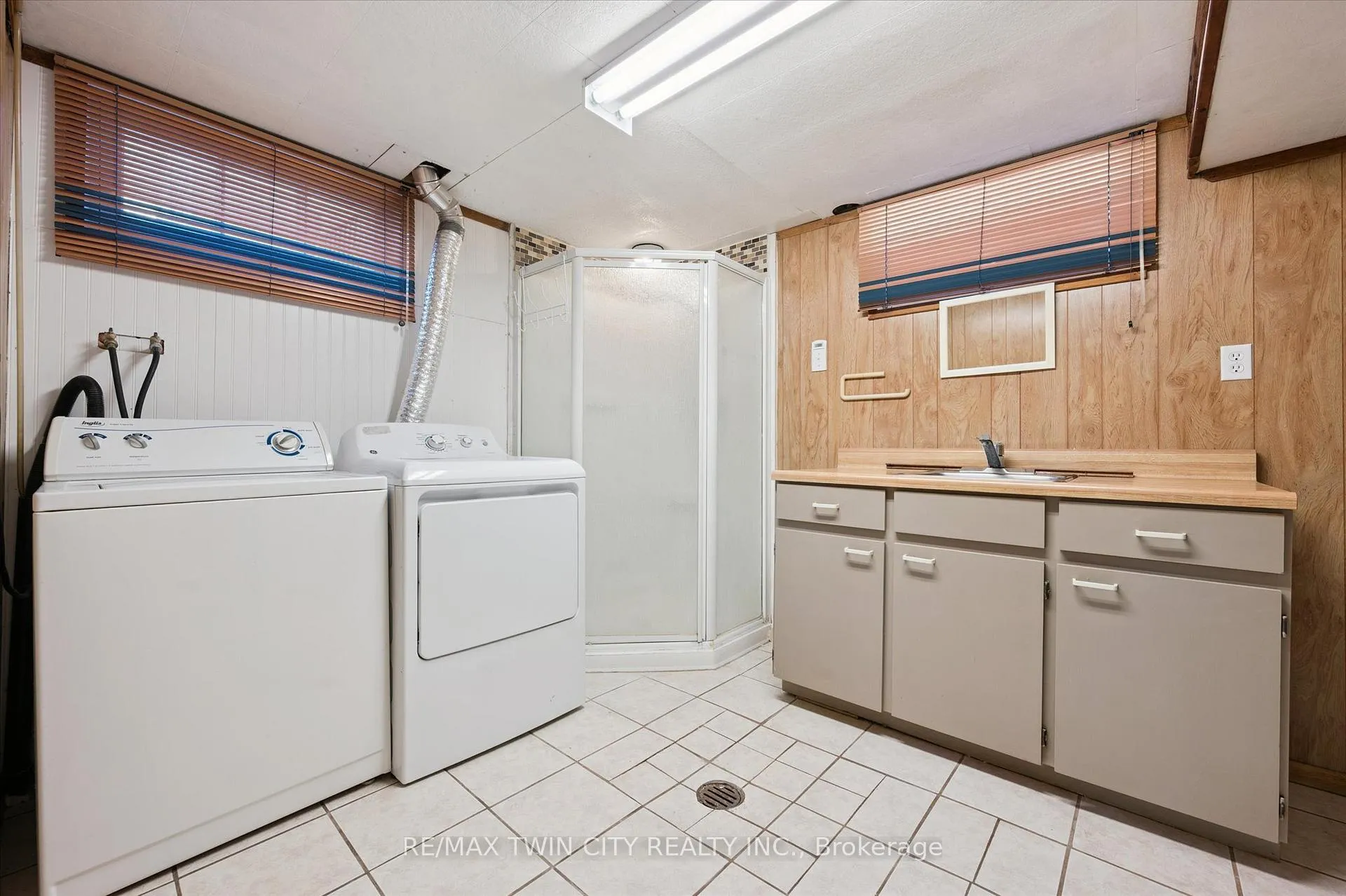 Photo 27 of 532 Victoria Street S, Kitchener — HOMEH