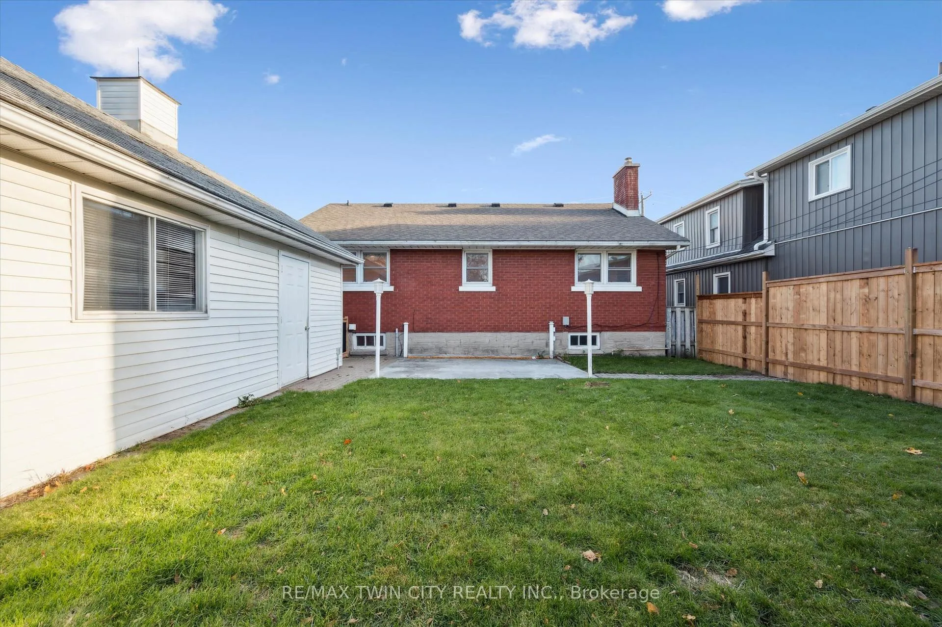 Photo 33 of 532 Victoria Street S, Kitchener — HOMEH