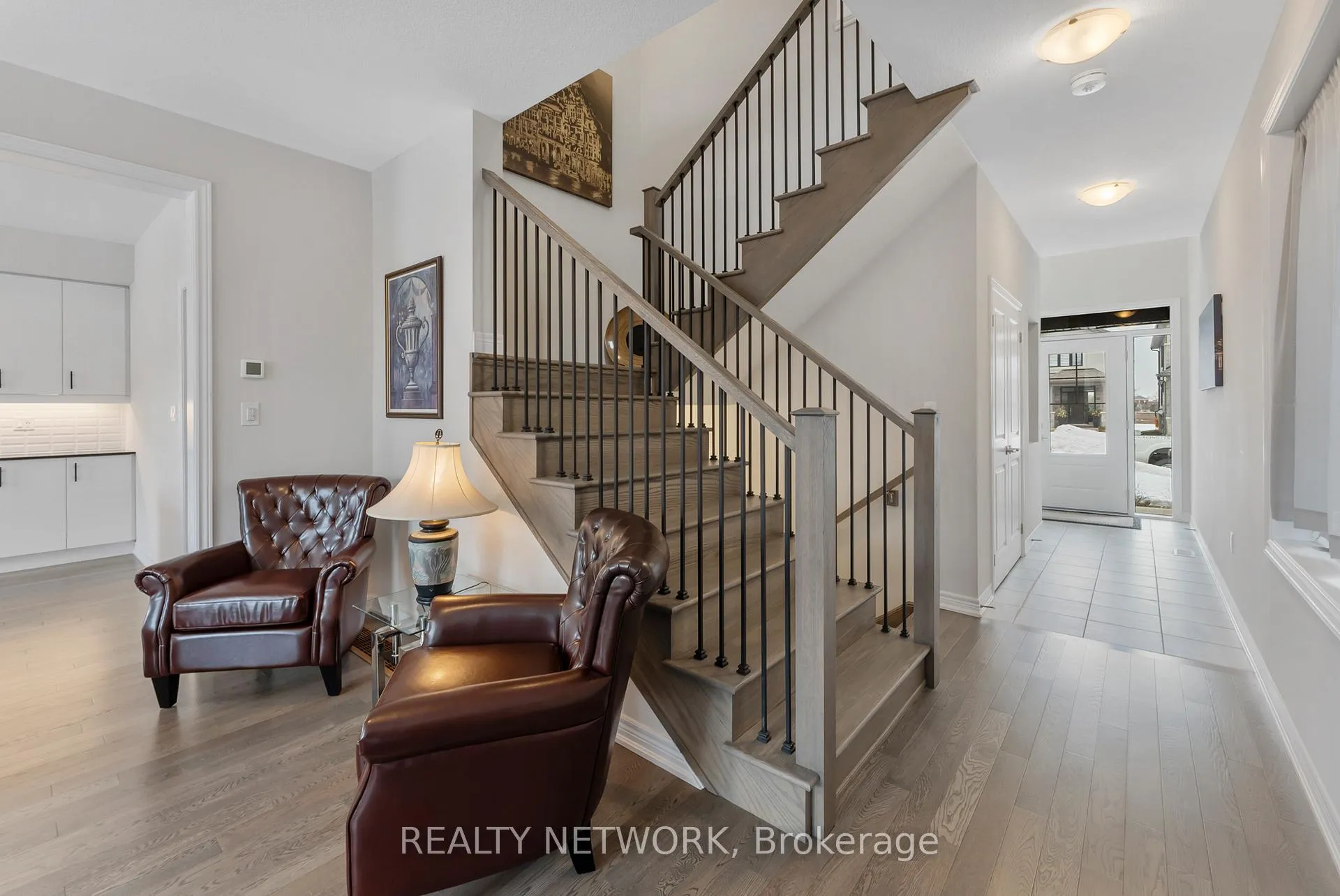 Photo 9 of 107 Starfire Crescent, Hamilton, Fruitland — HOMEH